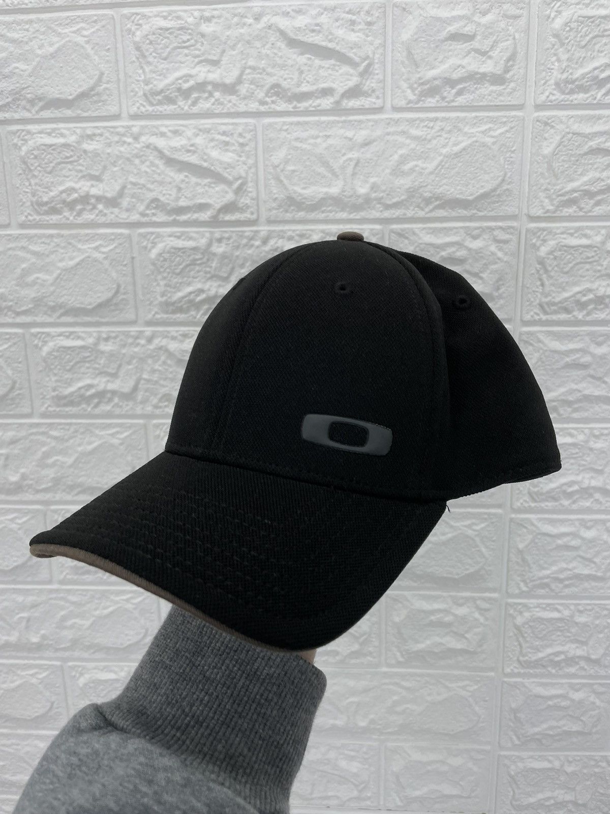 Oakley × Vintage Vintage Oakley Snapback Cap Hat Size ONE SIZE - 1 Thumbnail