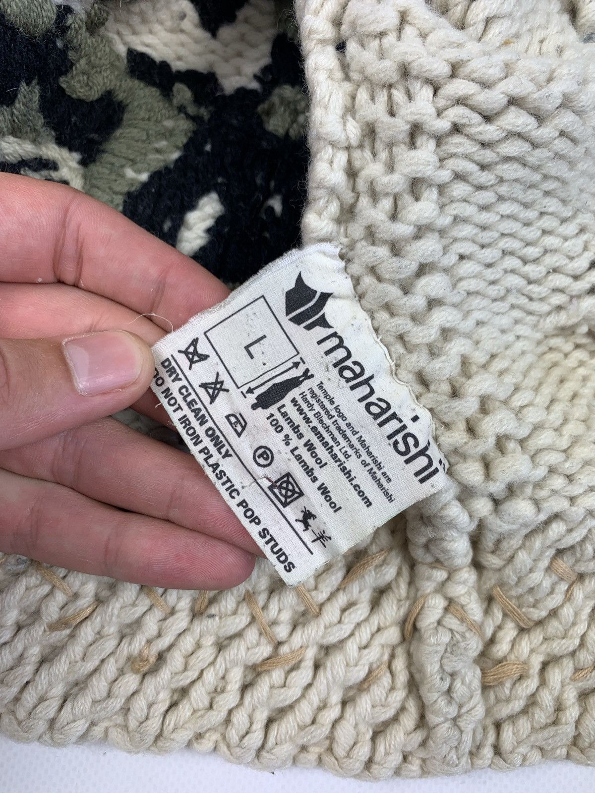 Japanese Brand × Maharishi × Vintage !Rare! Maharishi big dragon logo hand knit cardigan sweater Size US L / EU 52-54 / 3 - 14 Thumbnail
