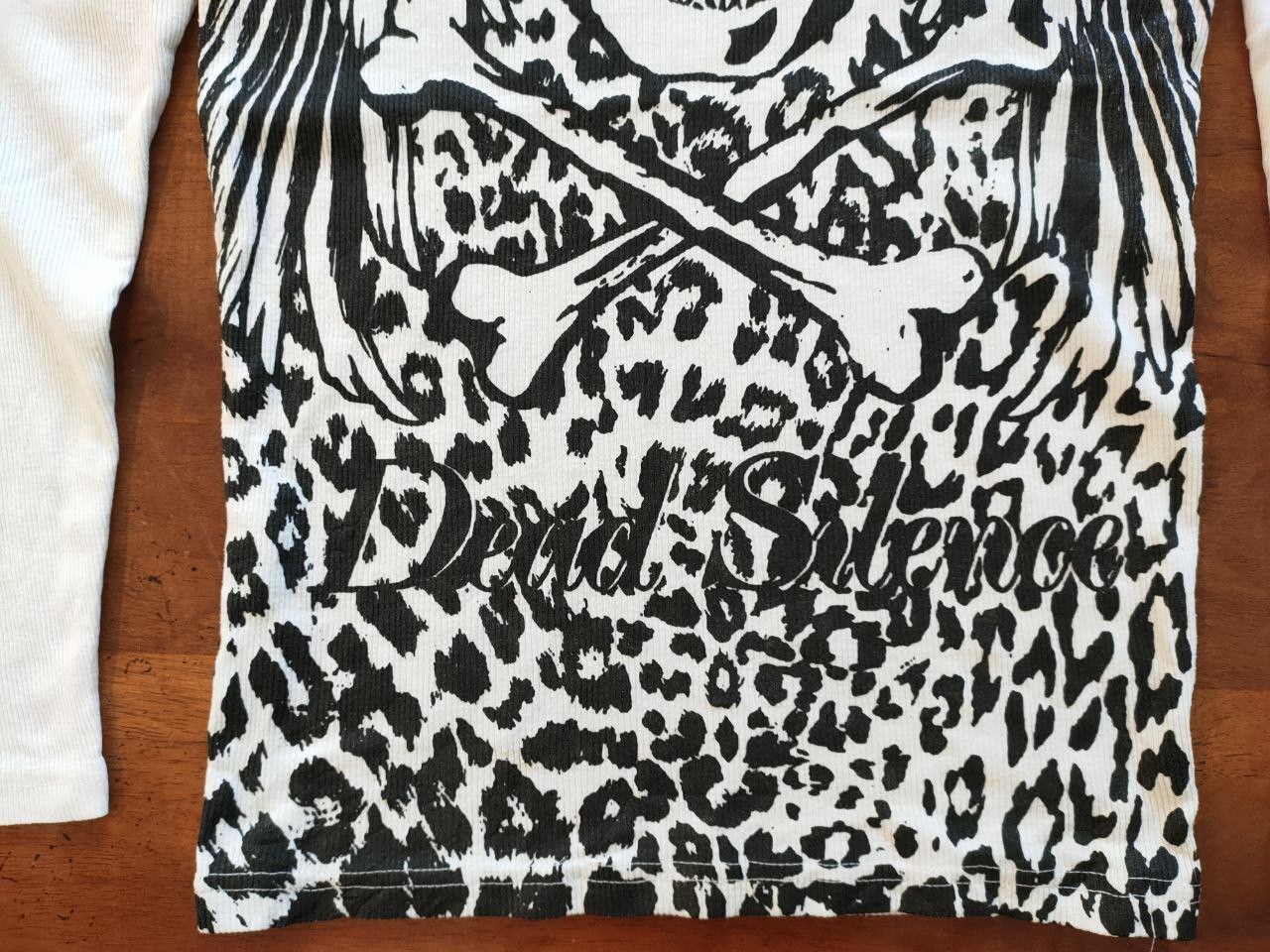 Japanese Brand ❎ Dead Silence Overprint T Size XS / US 0-2 / IT 36-38 - 3 Thumbnail