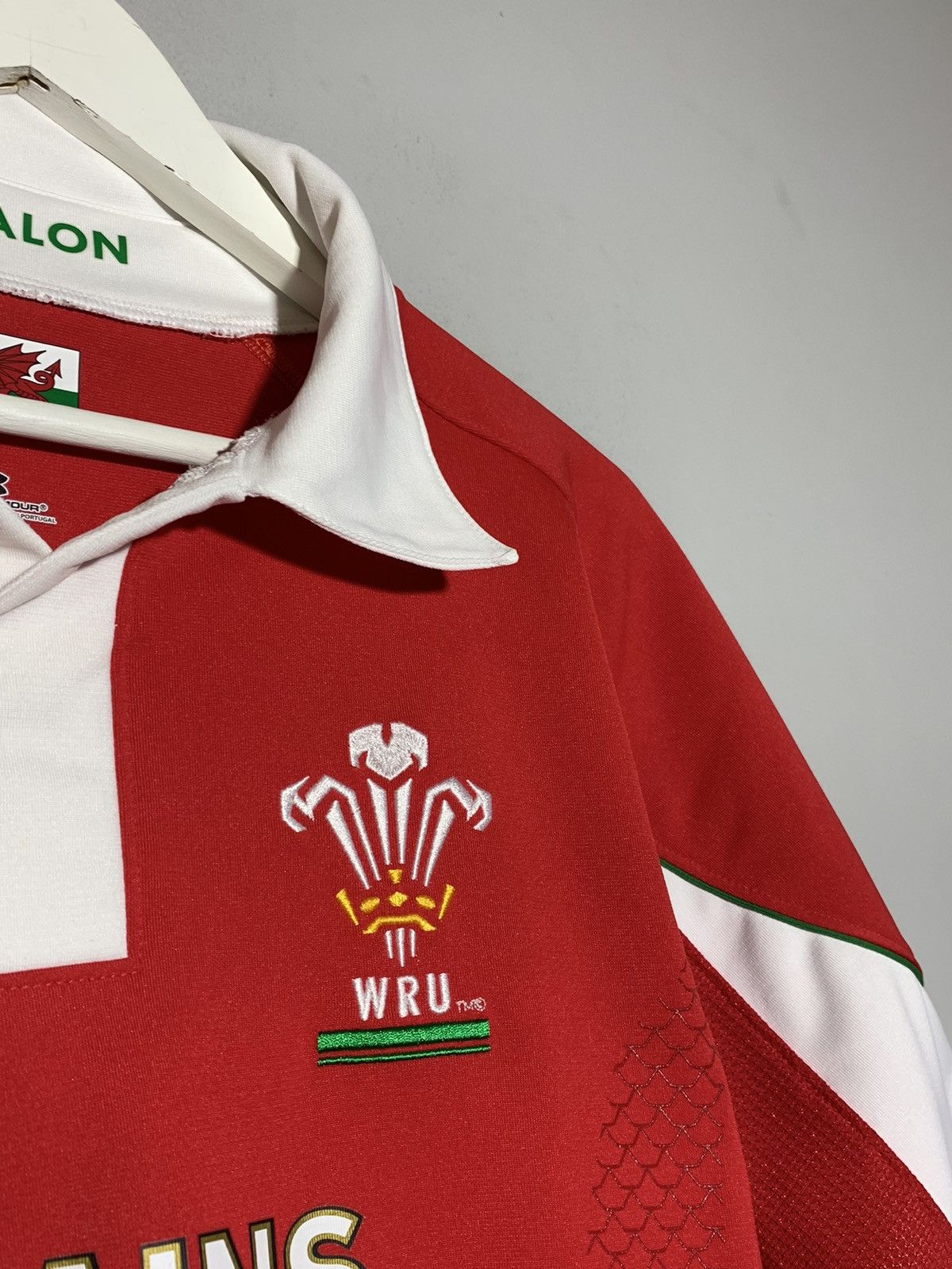Under Armour Wales WRU Rugby 2008 2009 Home Shirt Under Armour Jersey Size US M / EU 48-50 / 2 - 5 Thumbnail