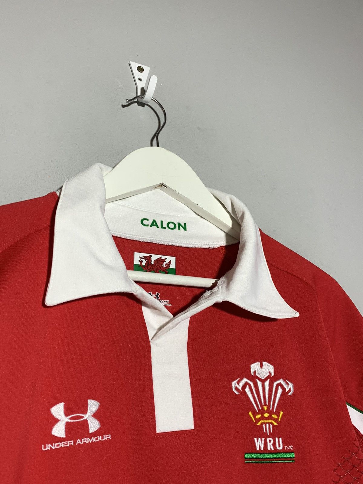 Under Armour Wales WRU Rugby 2008 2009 Home Shirt Under Armour Jersey Size US M / EU 48-50 / 2 - 4 Thumbnail