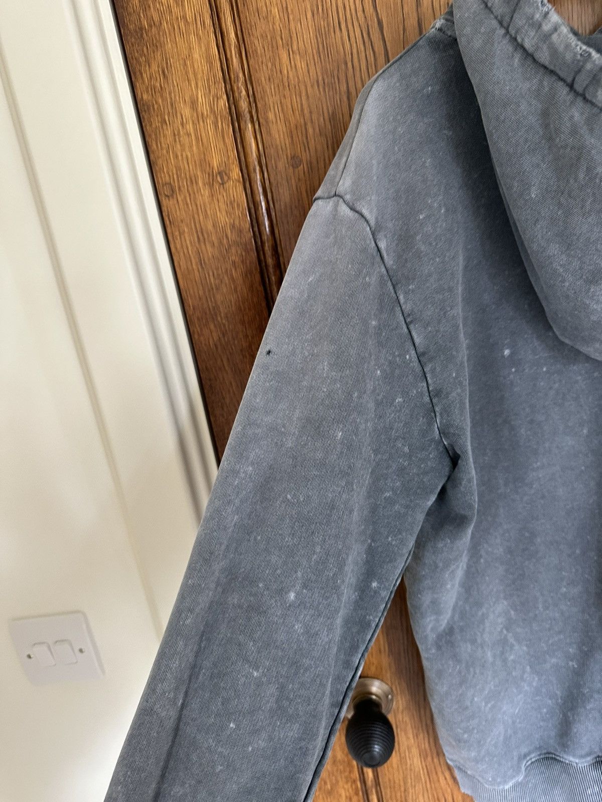 Saint Laurent Paris $890 Saint Laurent acid wash grey Rive Gauche logo hoodie Size US S / EU 44-46 / 1 - 23 Thumbnail