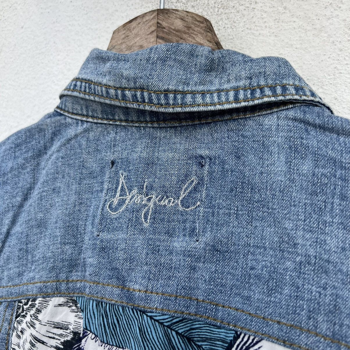 Japanese Brand VINTAGE RARE DISTRESSED DESIGUAL DENIM JACKET Size US S / EU 44-46 / 1 - 10 Thumbnail