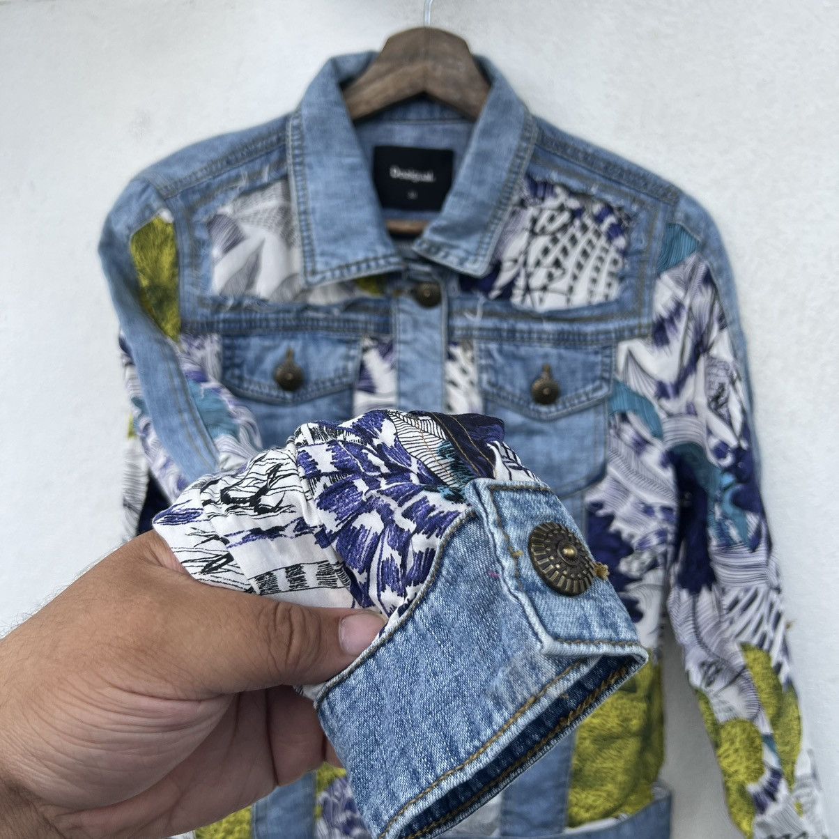 Japanese Brand VINTAGE RARE DISTRESSED DESIGUAL DENIM JACKET Size US S / EU 44-46 / 1 - 7 Thumbnail