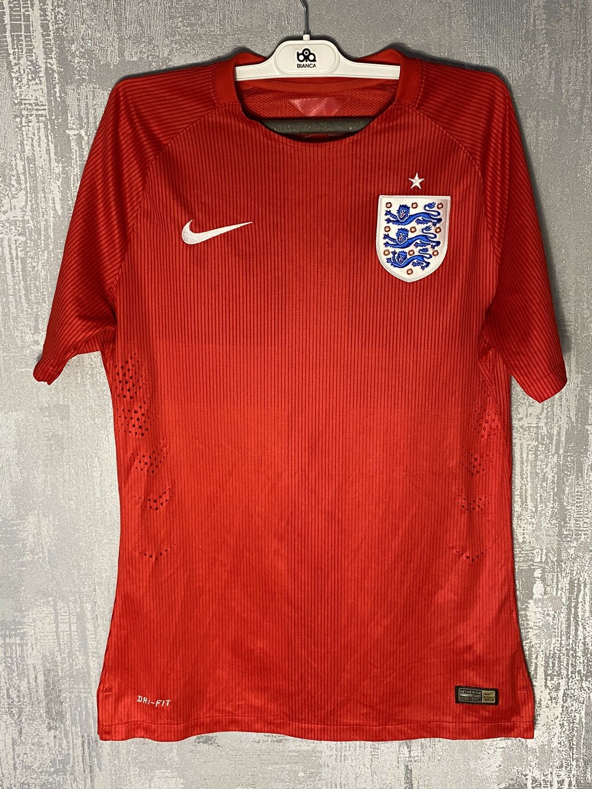 Nike 2014 2015 England National Team Nike Home Soccer Jersey Size US M / EU 48-50 / 2 - 1 Thumbnail