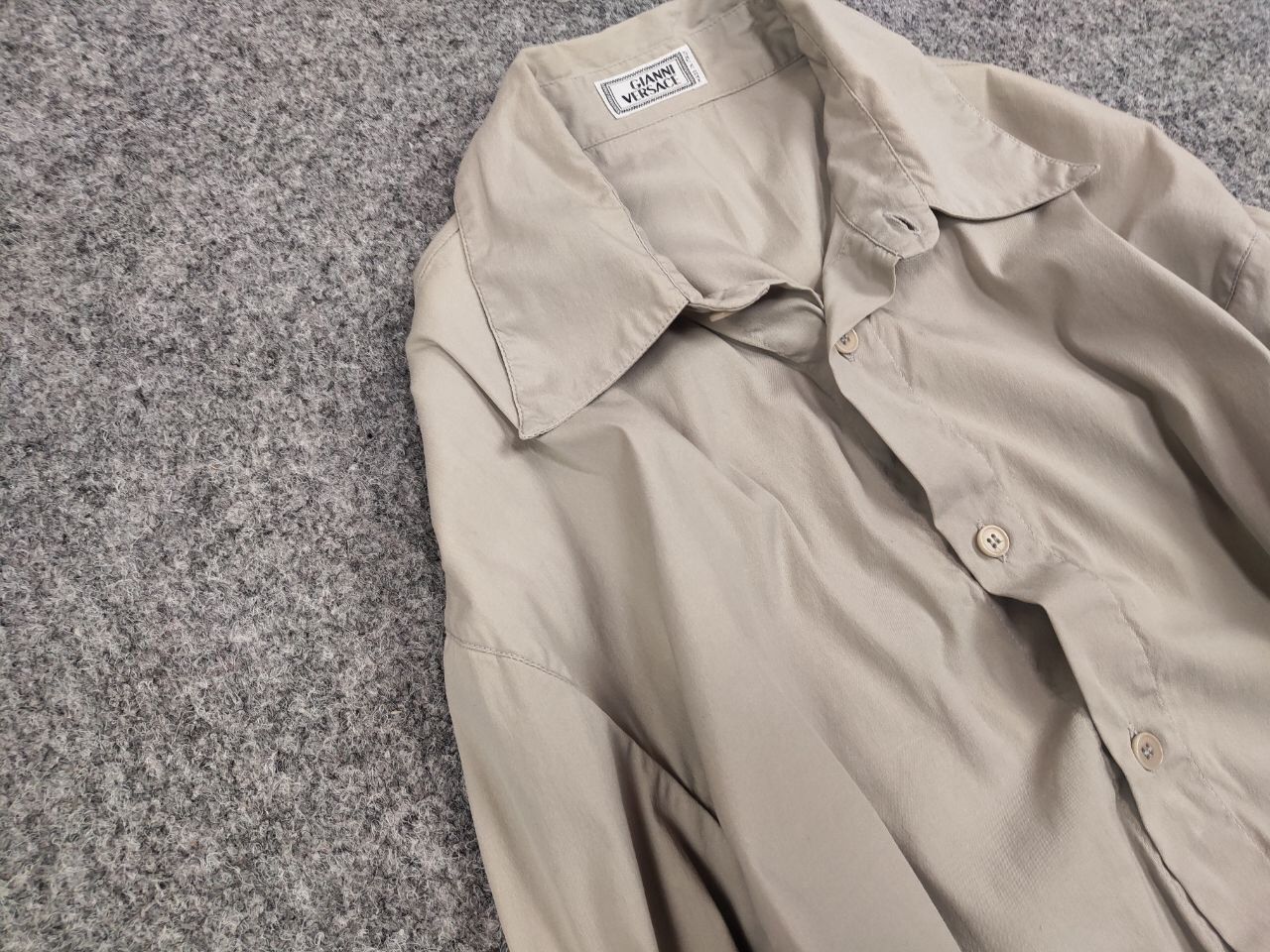 Other Vintage 90's Gianni Versace Light Classic Buttons Shirt Size US S / EU 44-46 / 1 - 7 Thumbnail