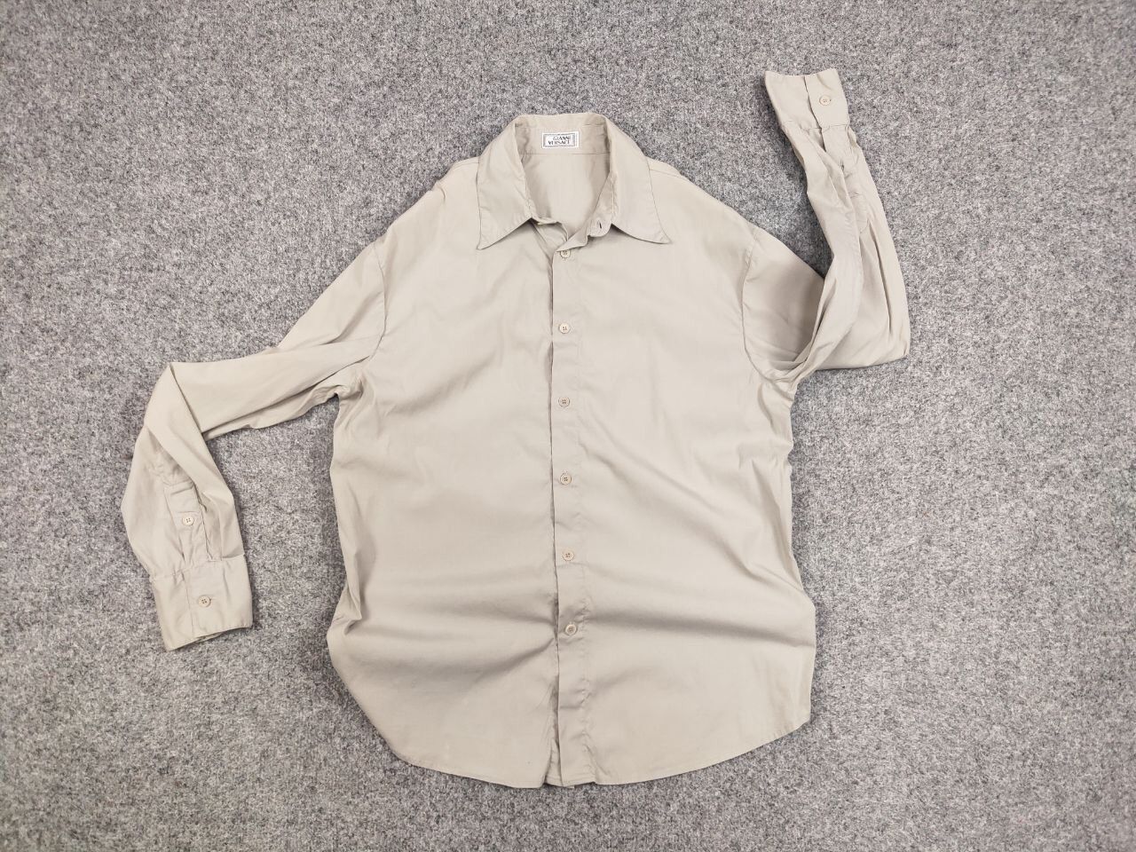 Other Vintage 90's Gianni Versace Light Classic Buttons Shirt Size US S / EU 44-46 / 1 - 14 Thumbnail