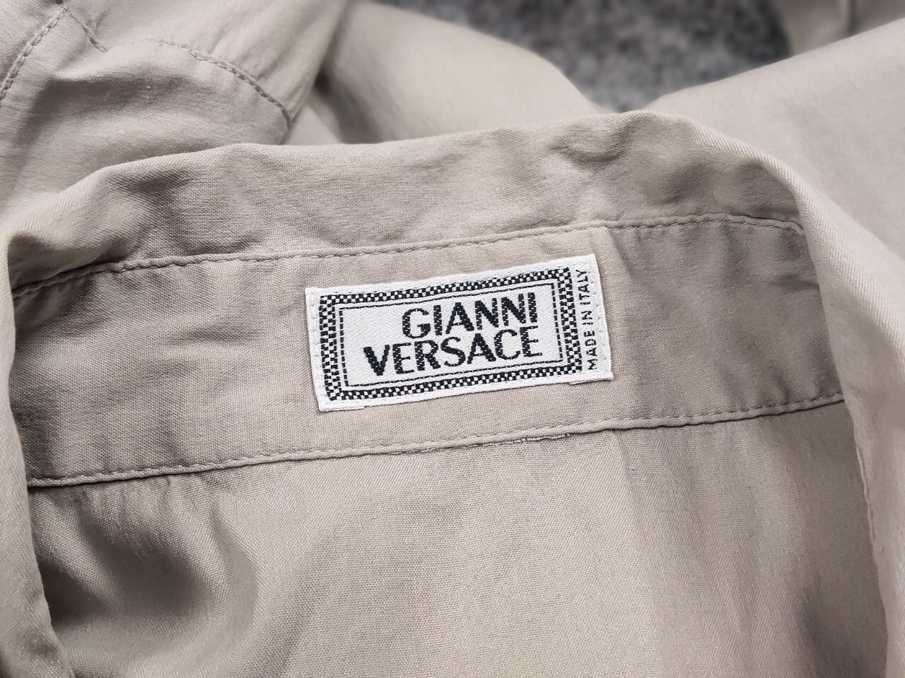 Other Vintage 90's Gianni Versace Light Classic Buttons Shirt Size US S / EU 44-46 / 1 - 18 Thumbnail