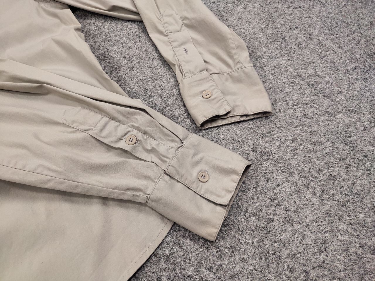 Other Vintage 90's Gianni Versace Light Classic Buttons Shirt Size US S / EU 44-46 / 1 - 16 Thumbnail