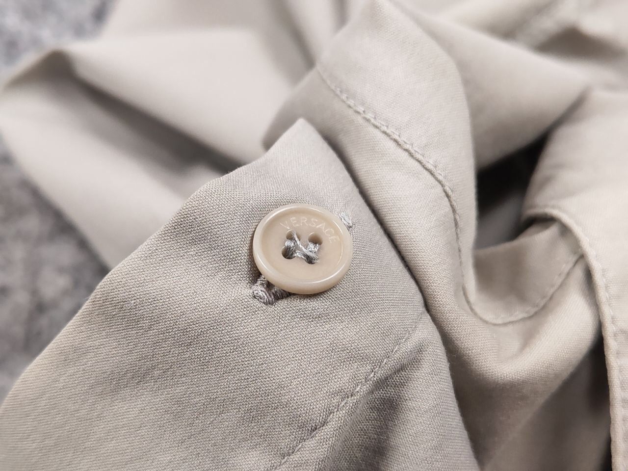 Other Vintage 90's Gianni Versace Light Classic Buttons Shirt Size US S / EU 44-46 / 1 - 19 Thumbnail
