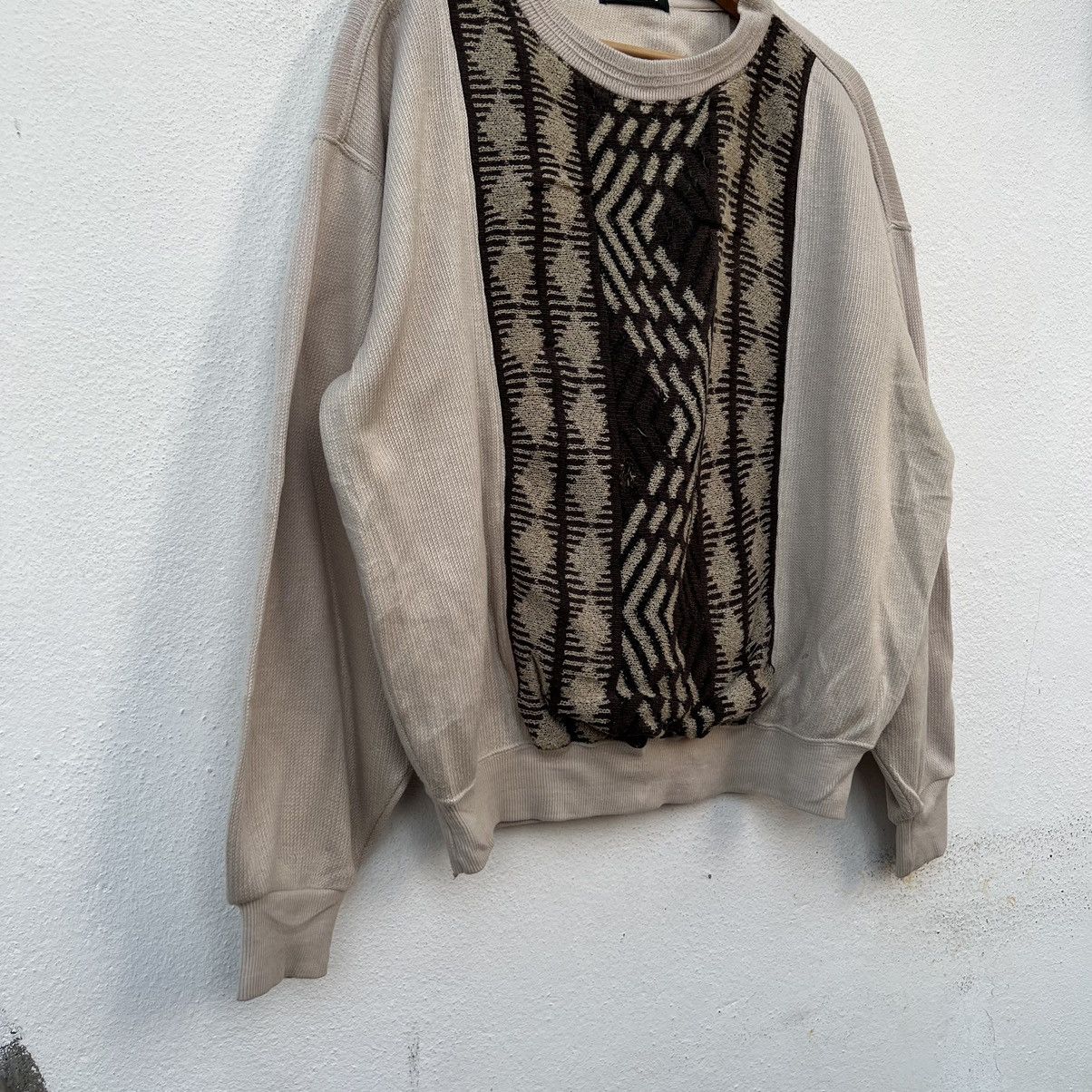 Japanese Brand VINTAGE SWEATSHIRT ROVELLO NAVAJO DESIGN JAPANESE Size US M / EU 48-50 / 2 - 4 Thumbnail