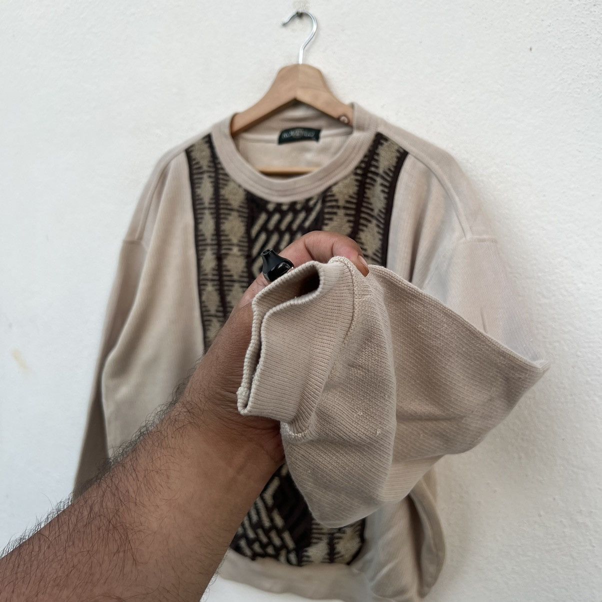 Japanese Brand VINTAGE SWEATSHIRT ROVELLO NAVAJO DESIGN JAPANESE Size US M / EU 48-50 / 2 - 5 Thumbnail