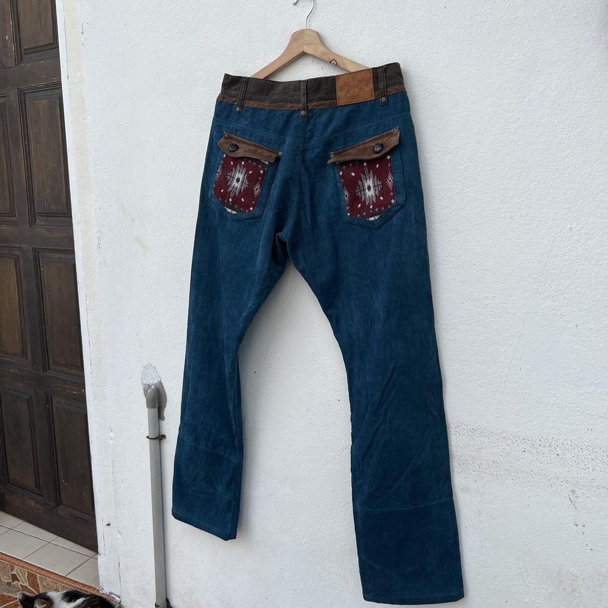 Japanese Brand JAPANESE BRAND SHAPE PANTS RARE INSPIRED BY KAPITAL JAPAN Size US 33 - 8 Thumbnail