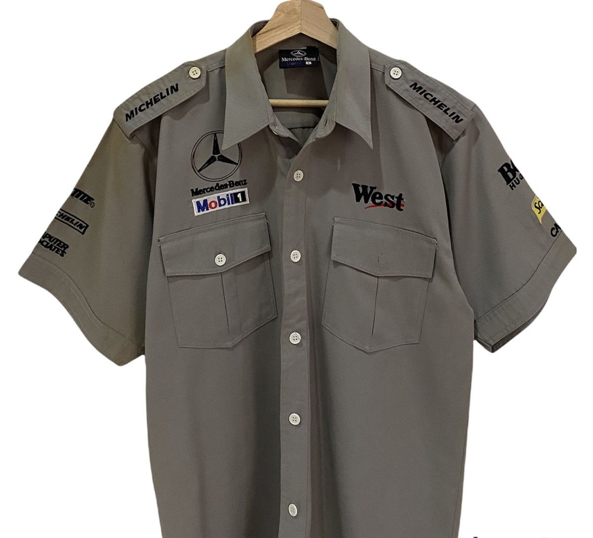 Mercedes-Benz VINTAGE MERCEDES-BENZ MOBIL 1 RACING HUGO BOSS BUTTON SHIRT Size US M / EU 48-50 / 2 - 9 Thumbnail