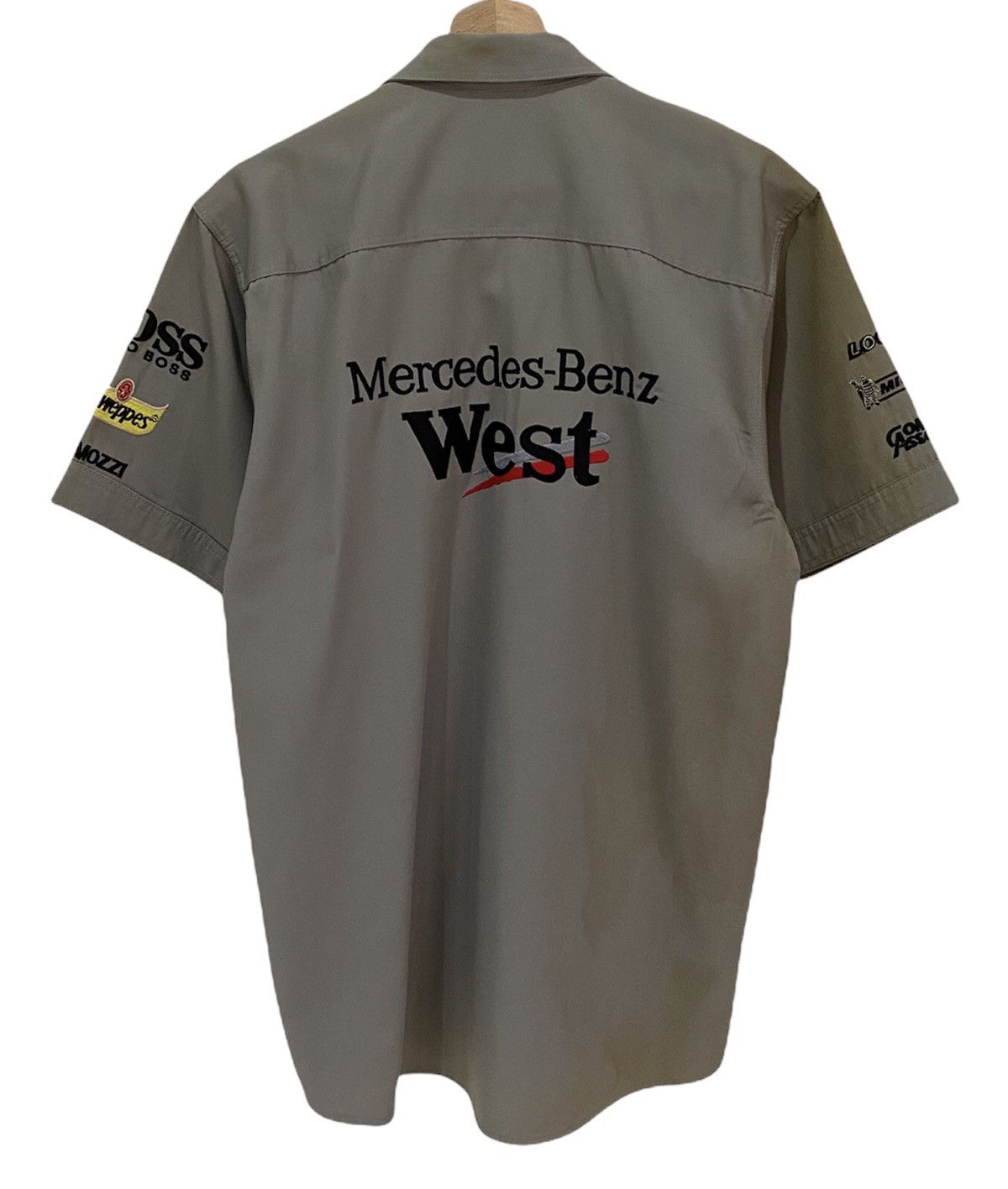 Mercedes-Benz VINTAGE MERCEDES-BENZ MOBIL 1 RACING HUGO BOSS BUTTON SHIRT Size US M / EU 48-50 / 2 - 2 Thumbnail