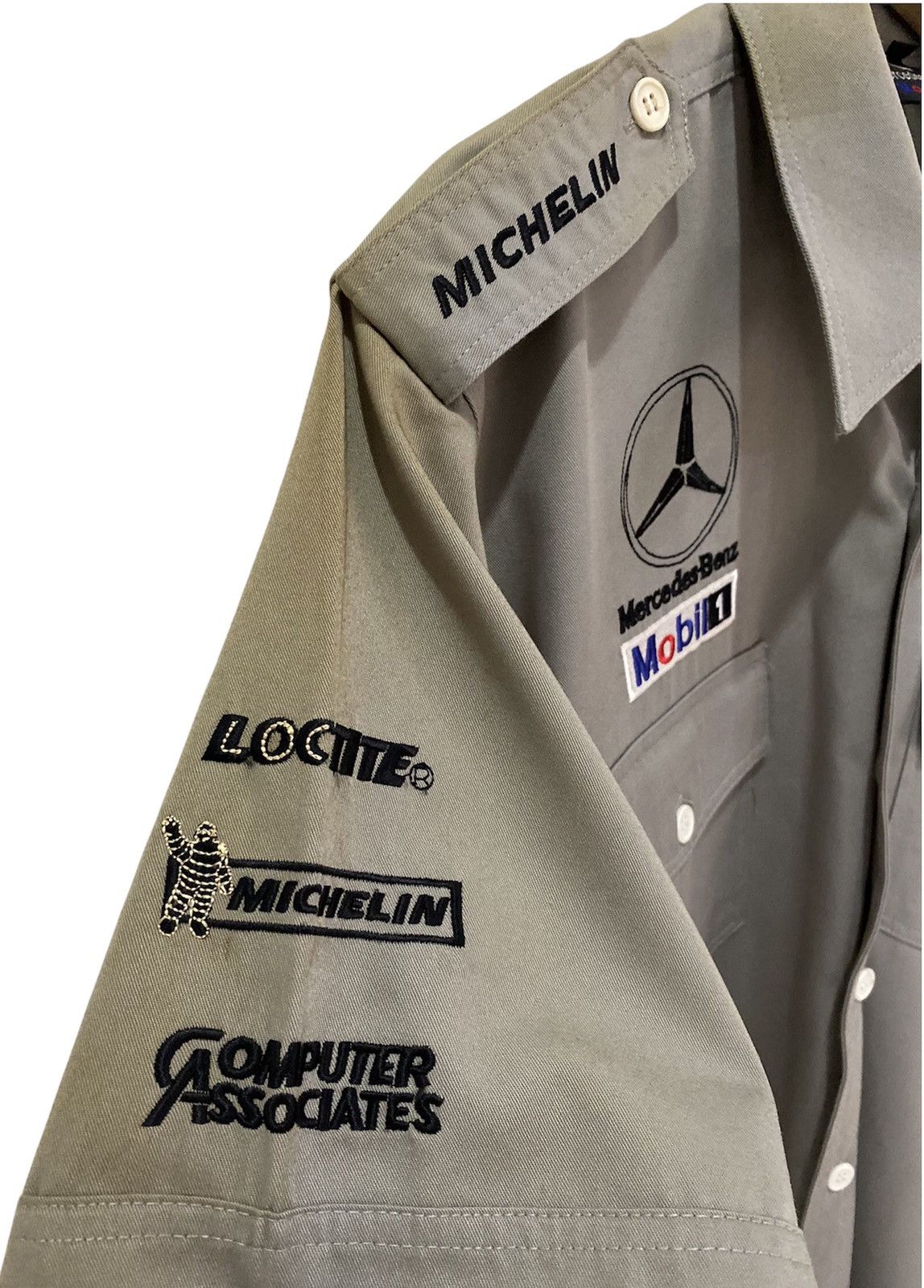 Mercedes-Benz VINTAGE MERCEDES-BENZ MOBIL 1 RACING HUGO BOSS BUTTON SHIRT Size US M / EU 48-50 / 2 - 7 Thumbnail