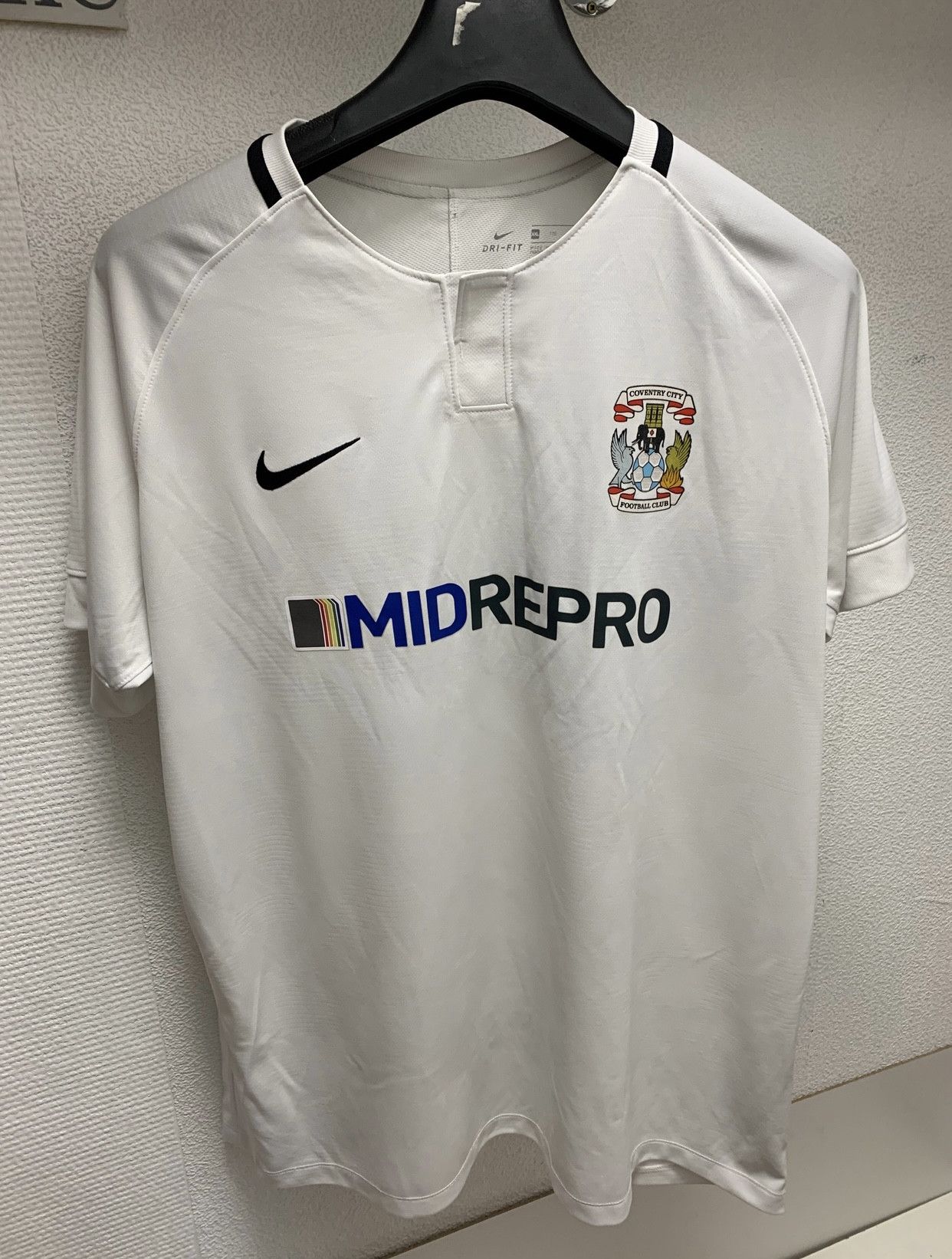 Nike Coventry city Nike soccer jersey xxl midrepro white Size US XXL / EU 58 / 5 - 1 Thumbnail