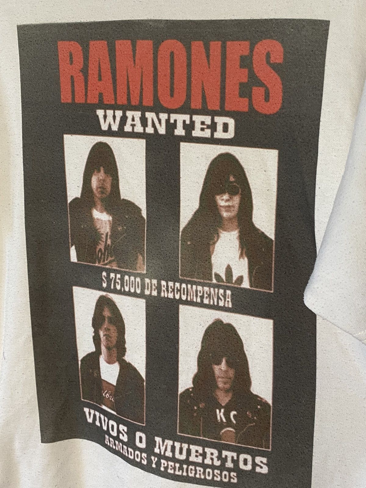 Band Tees Vintage Ramones Wanted T-shirt Size US M / EU 48-50 / 2 - 2 Thumbnail