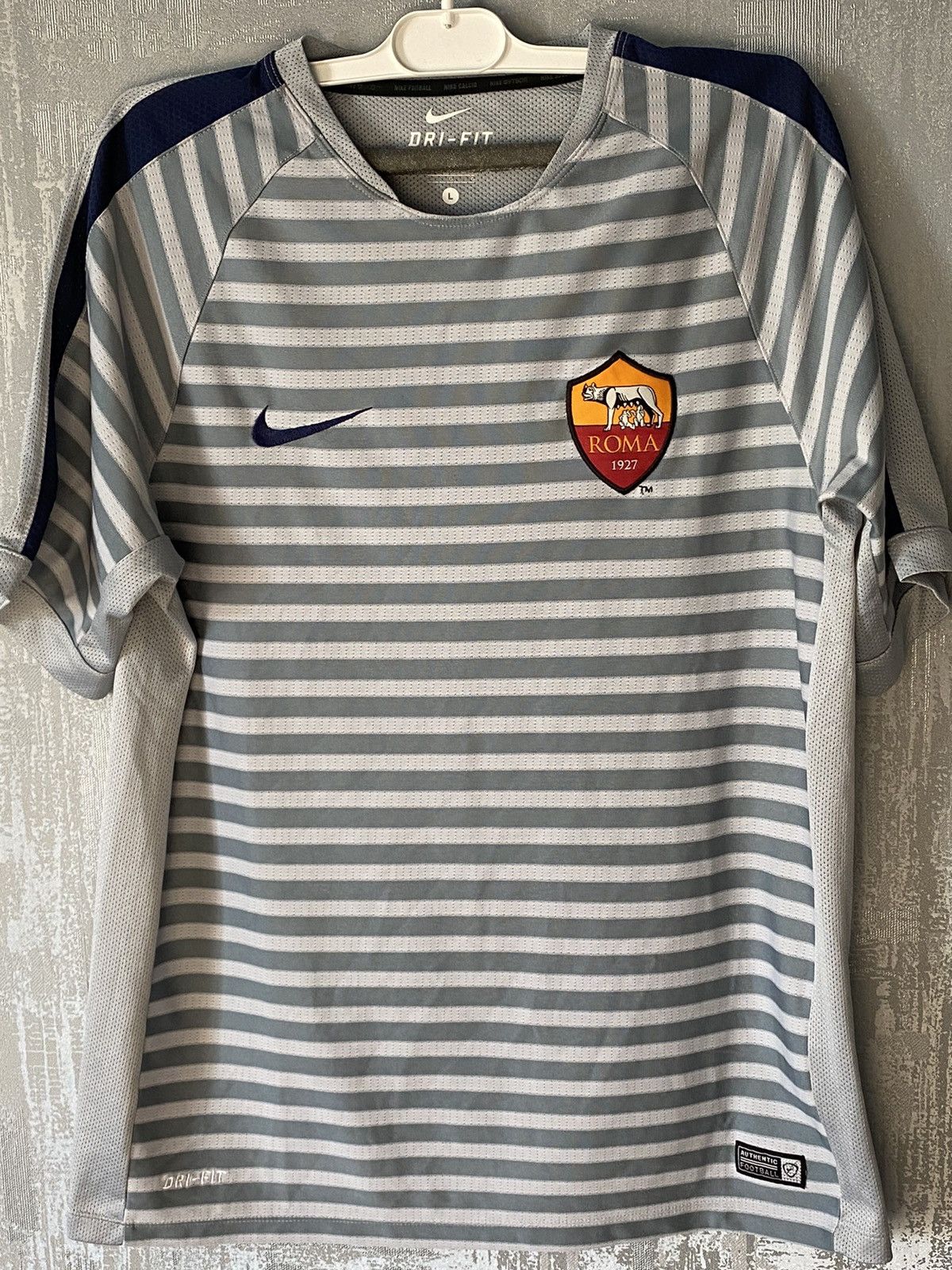 Nike 2013 2014 AS Roma Nike Training Soccer Jersey L Size US L / EU 52-54 / 3 - 1 Thumbnail