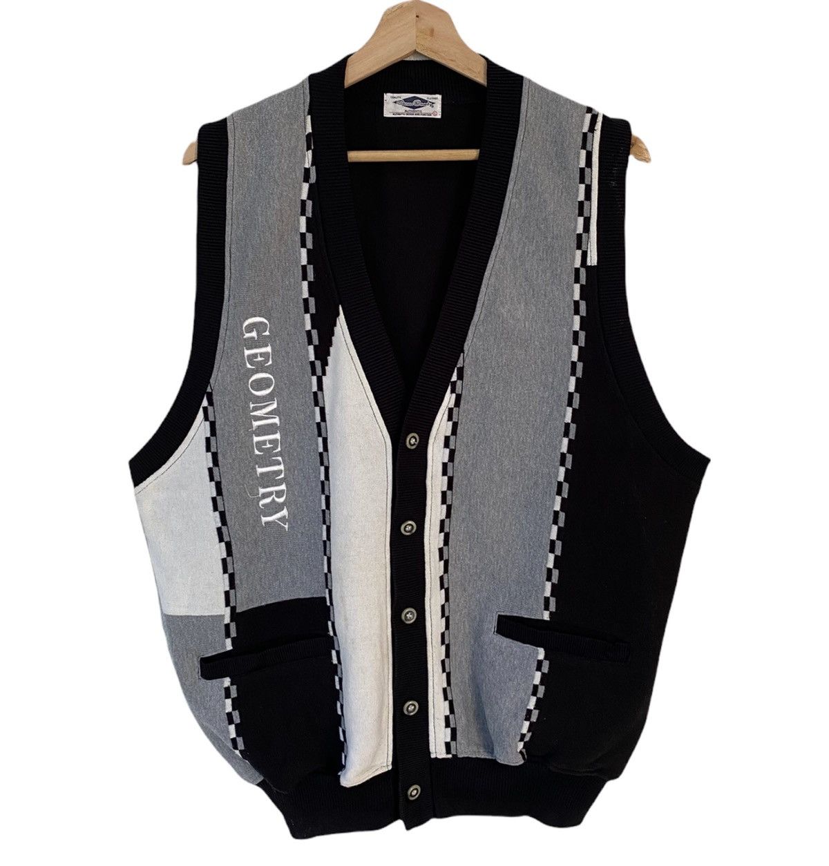 Japanese Brand VINTAGE OCEAN COUNTRY GEOMETRY PATCHWORK BUTTON VESTS Size US M / EU 48-50 / 2 - 2 Thumbnail