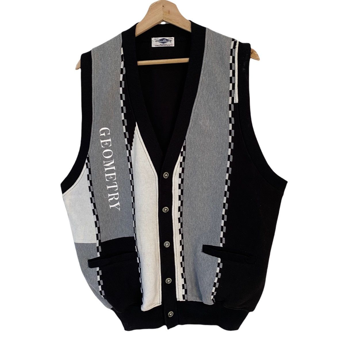 Japanese Brand VINTAGE OCEAN COUNTRY GEOMETRY PATCHWORK BUTTON VESTS Size US M / EU 48-50 / 2 - 6 Thumbnail