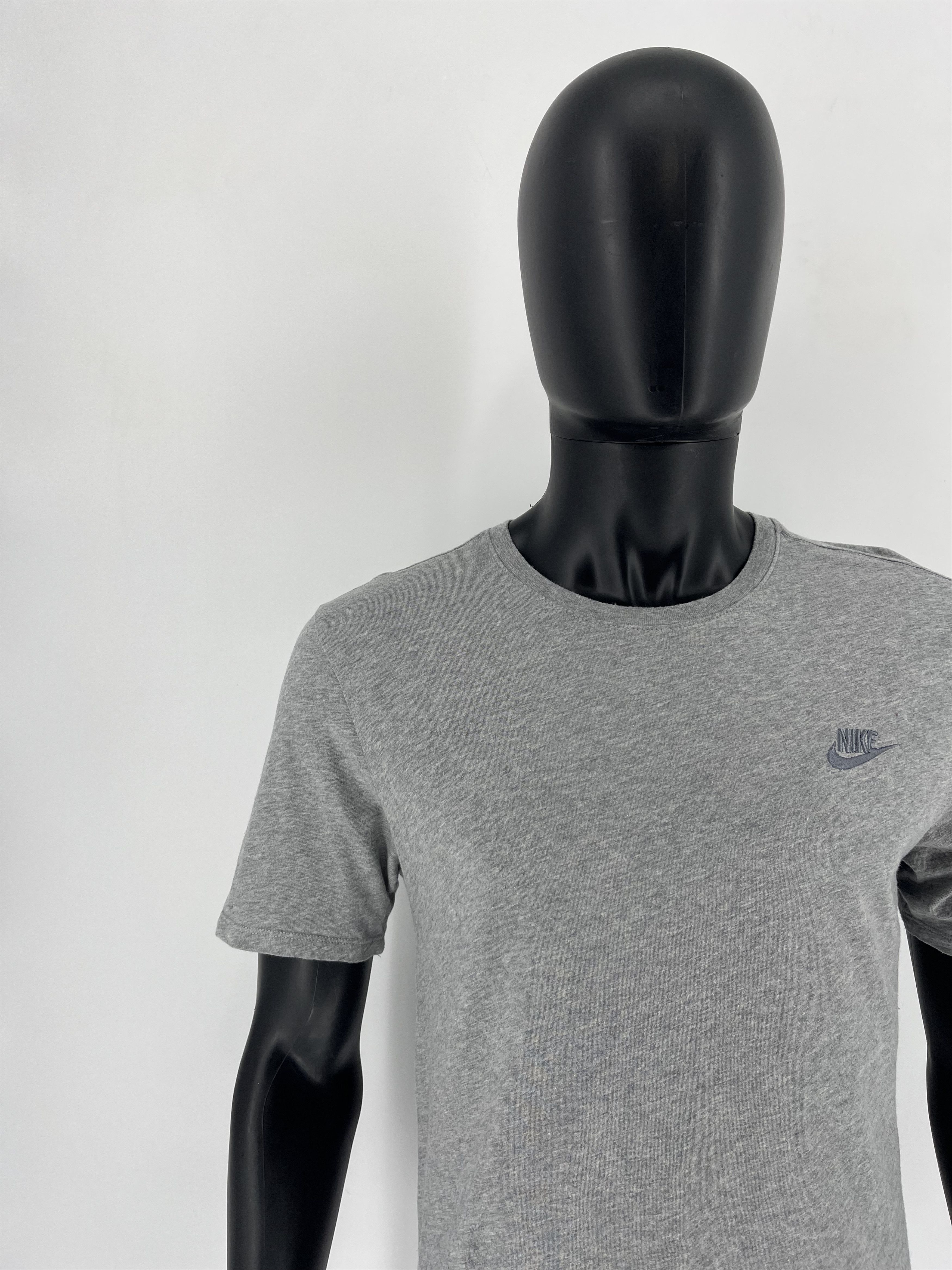 Nike × Vintage Vintage 90s Nike Tee Streetwear Centre Swoosh Y2K Style Size US M / EU 48-50 / 2 - 3 Thumbnail