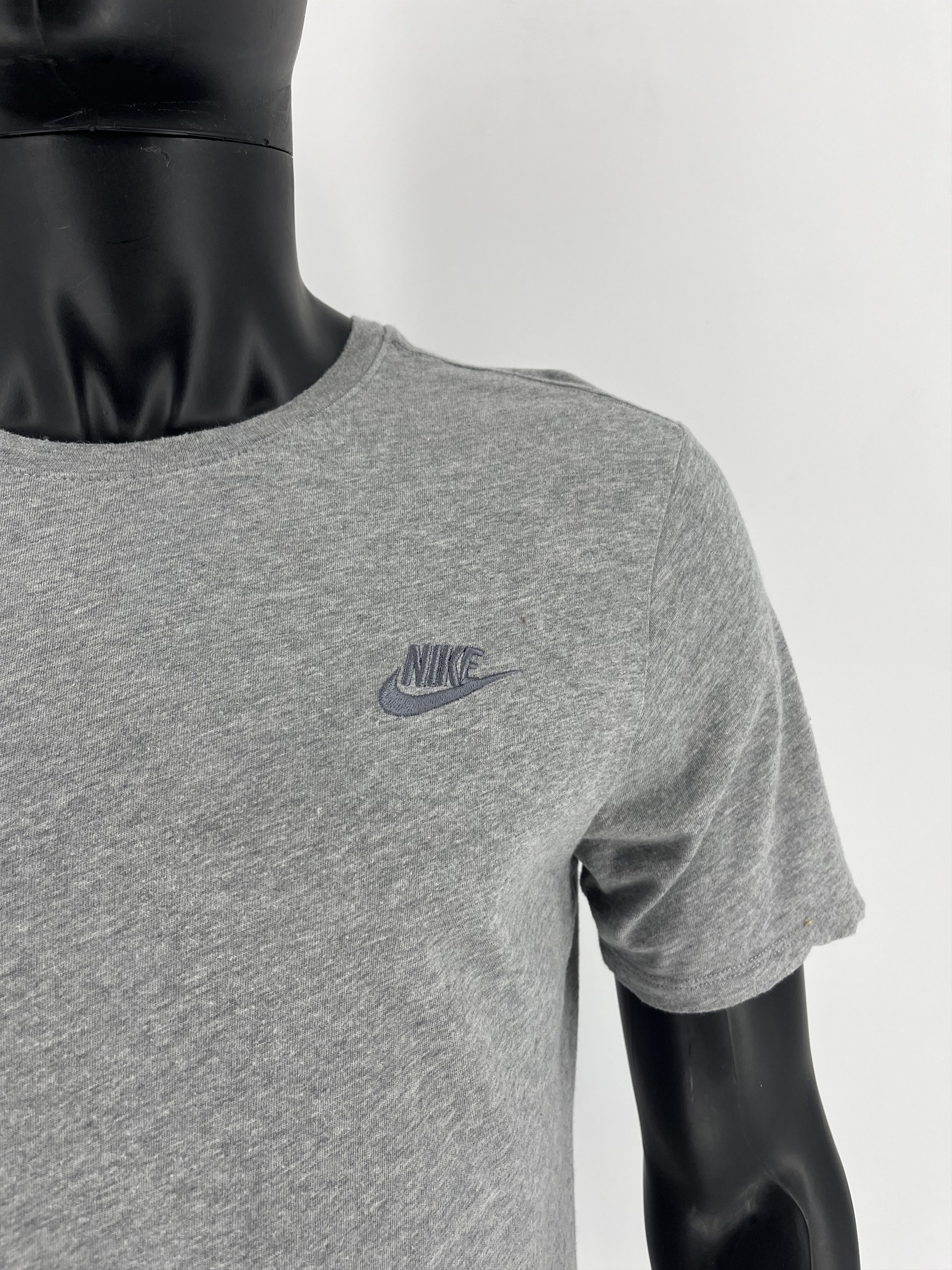 Nike × Vintage Vintage 90s Nike Tee Streetwear Centre Swoosh Y2K Style Size US M / EU 48-50 / 2 - 4 Thumbnail