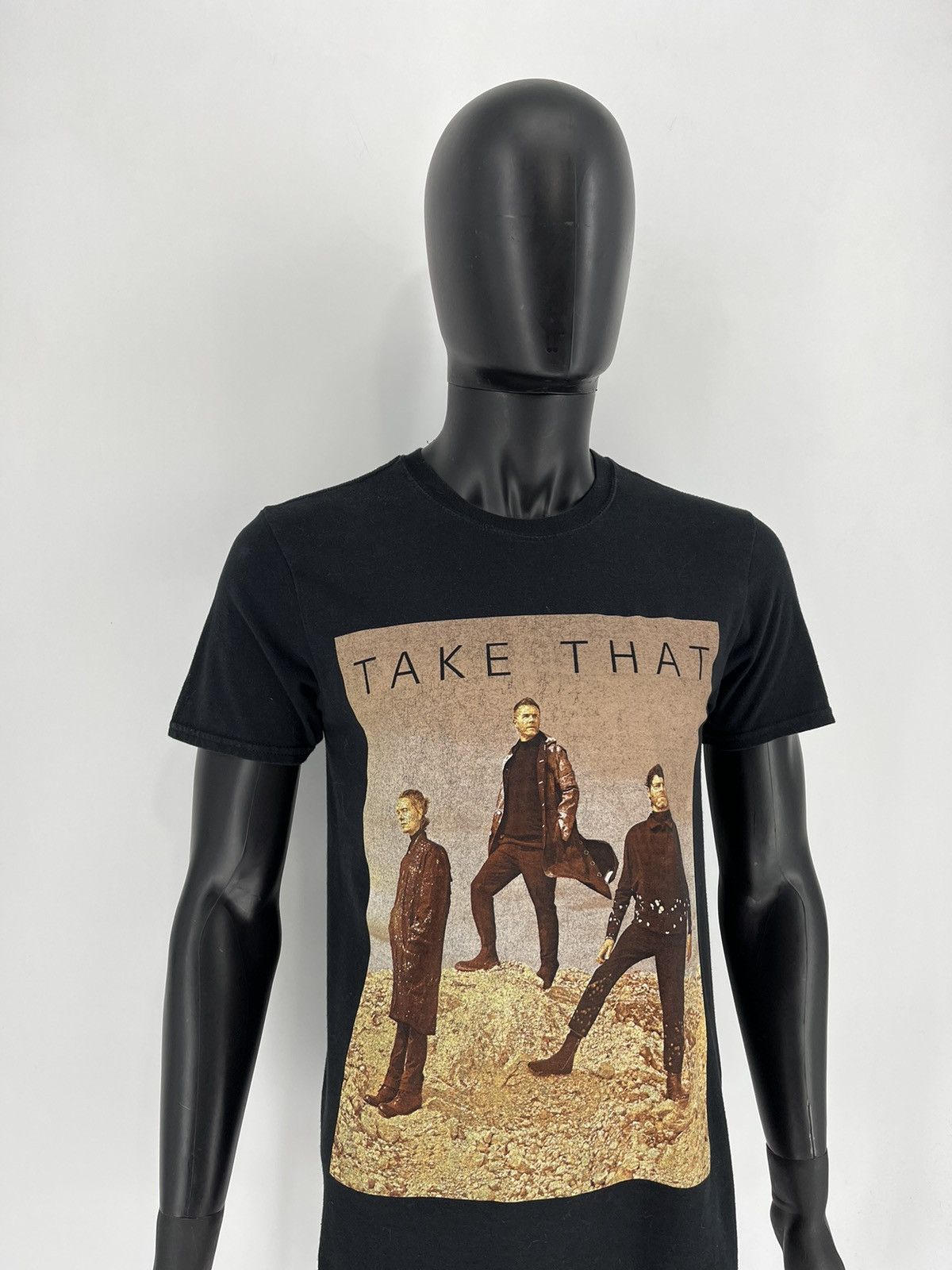 Band Tees Vintage Y2K Take That Tour T-shirt 2019 Band Streetwear Size US M / EU 48-50 / 2 - 3 Thumbnail