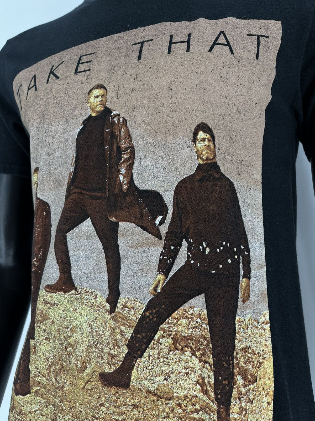 Band Tees Vintage Y2K Take That Tour T-shirt 2019 Band Streetwear Size US M / EU 48-50 / 2 - 7 Thumbnail