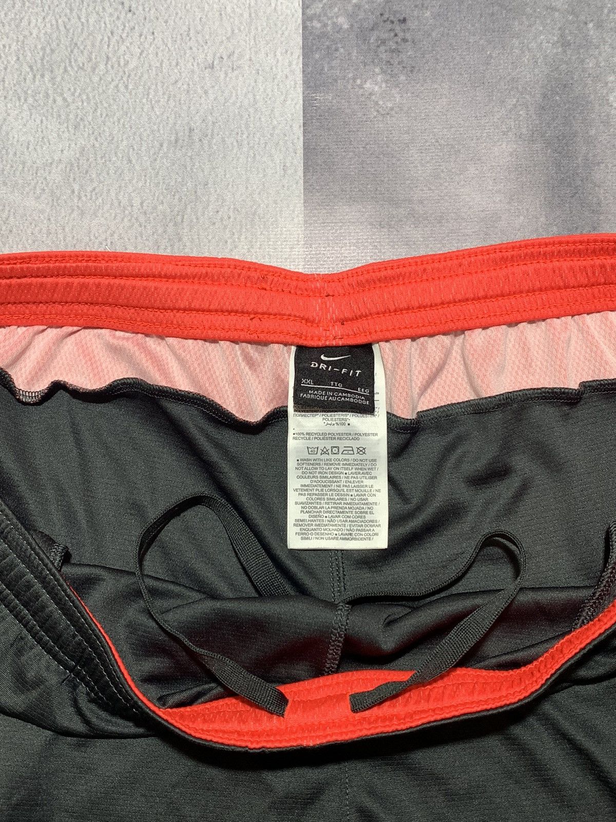 Nike × Vintage Vintage Y2K Nike RB Leipzig bottoms shorts swoosh size XXL Size US 36 / EU 52 - 4 Thumbnail
