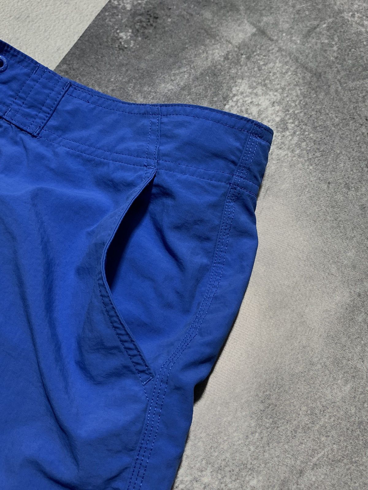 Helly Hansen × Vintage Vintage Y2K Helly Hansen shorts streetwear casual size M Size US 32 / EU 48 - 3 Thumbnail