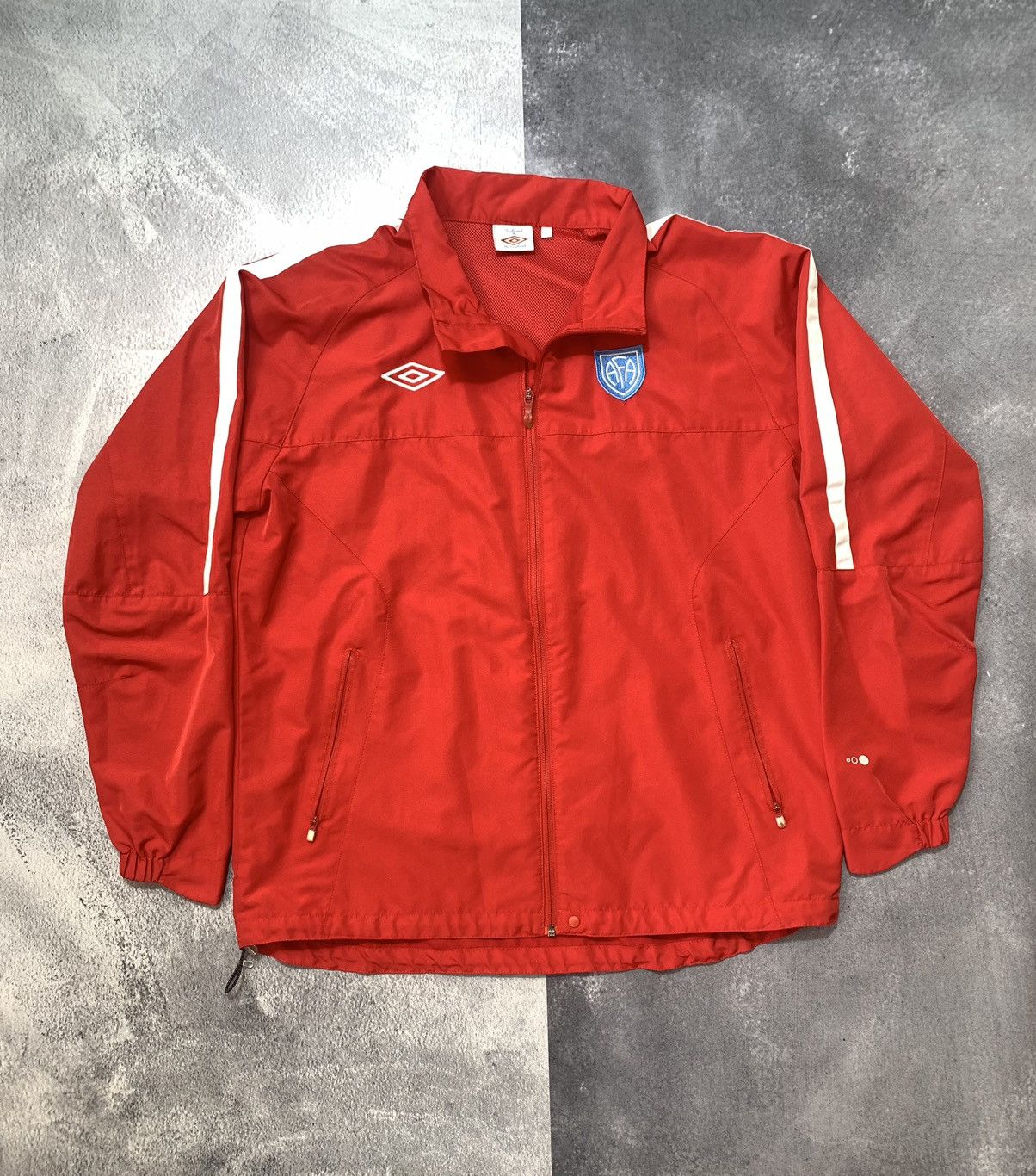 Umbro × Vintage Vintage Y2K Umbro windbreaker light jacket size L Size US L / EU 52-54 / 3 - 1 Thumbnail