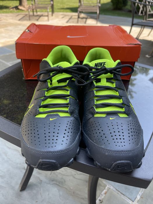 Nike Nike Reax 8 TR Black Volt Running Shoes | Grailed