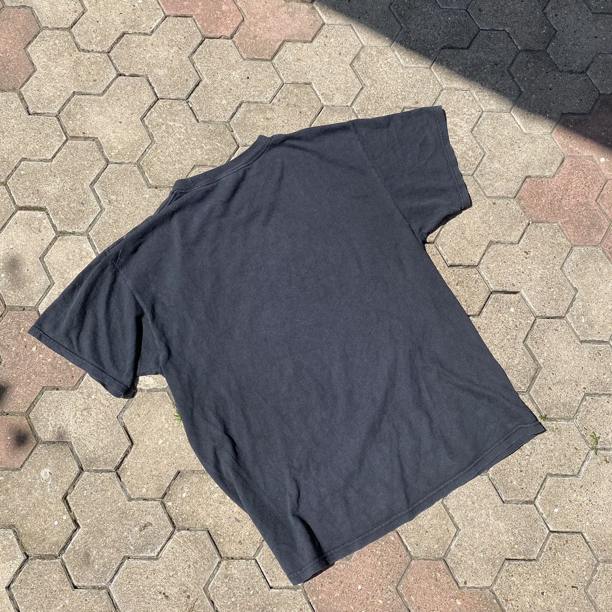 Oakley × Vintage Vintage 90s Oakley T-Shirt Size US L / EU 52-54 / 3 - 2 Thumbnail