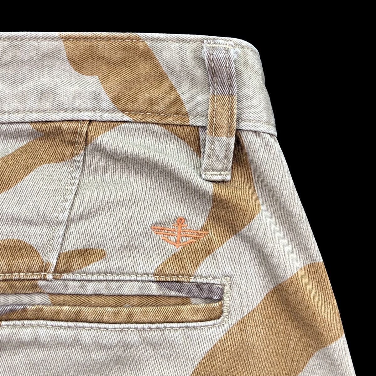 Dockers Dockers Alpha Khakis Desert Camo Pants Size US 32 / EU 48 - 11 Thumbnail