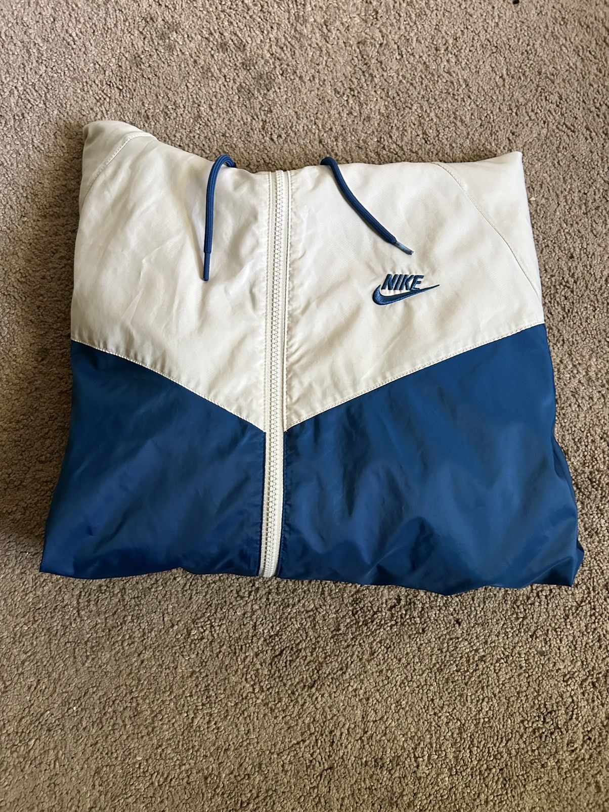 nike windrunner cena