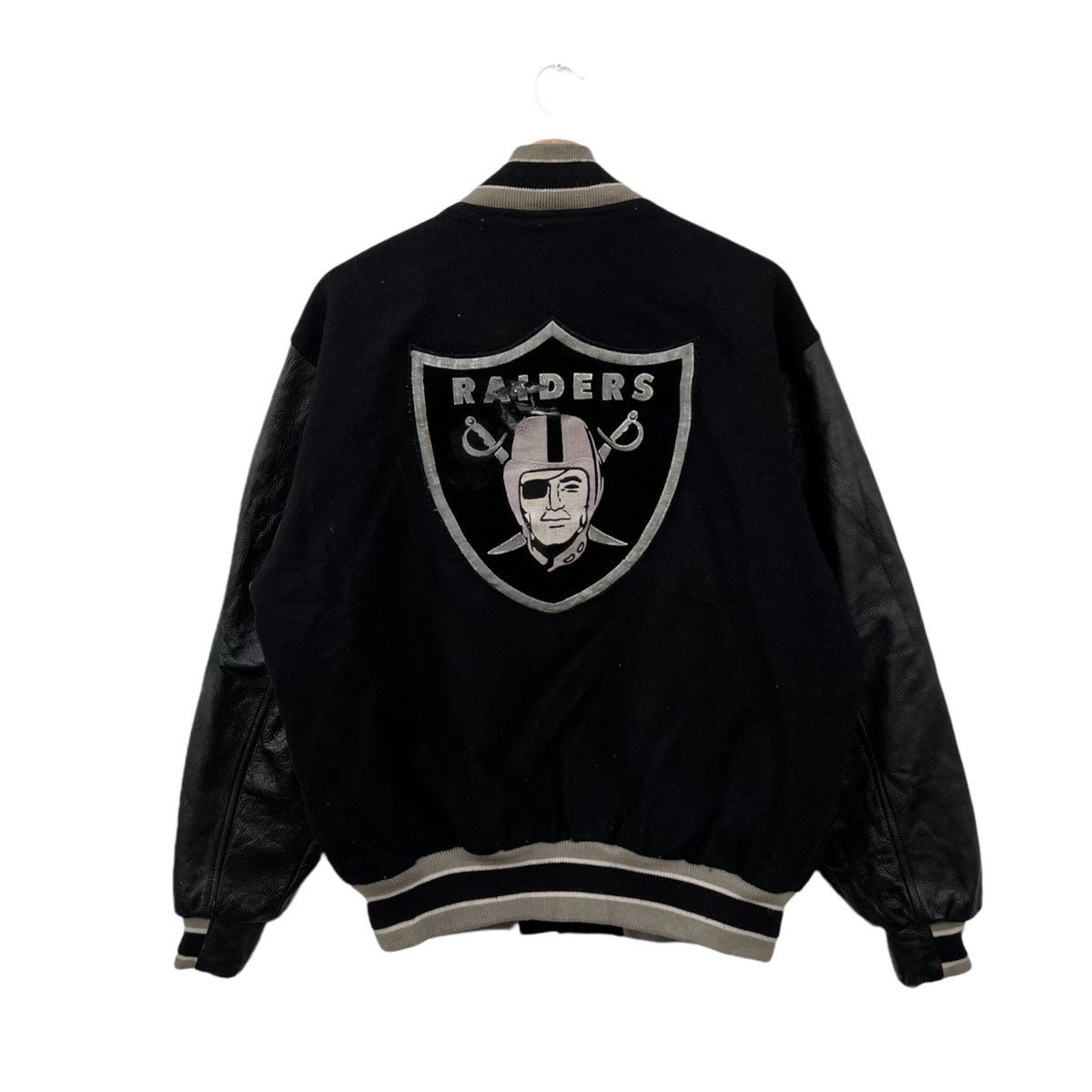 Leather VINTAGE VARSITY JACKET LEATHER HANDLING RAIDERS BIG LOGO Size US M / EU 48-50 / 2 - 1 Thumbnail