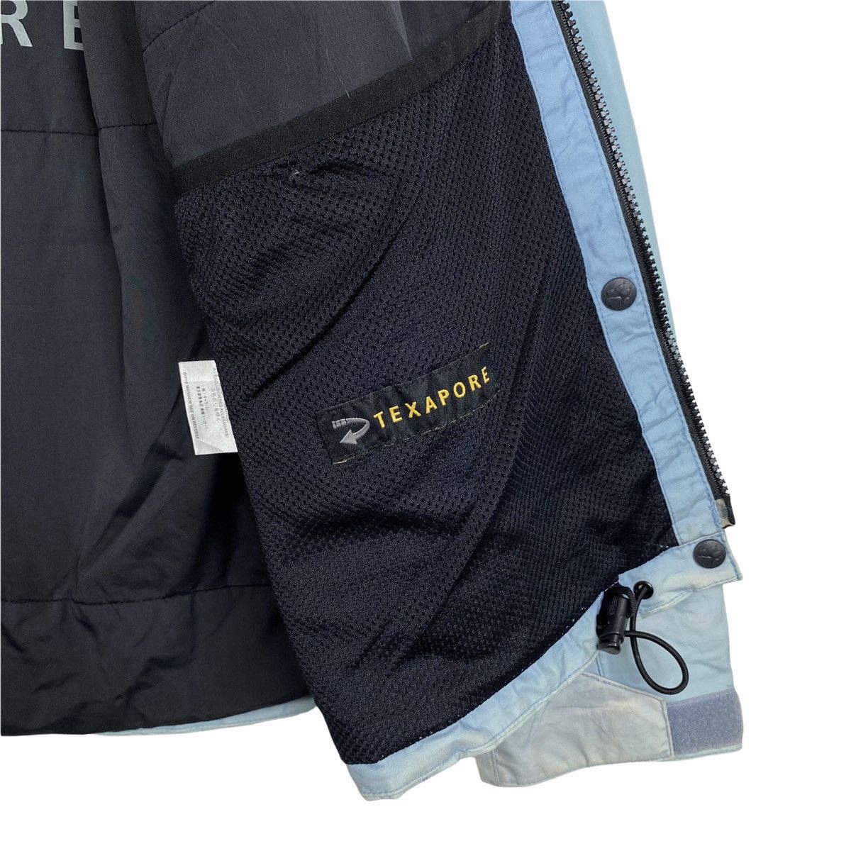 Jack Wolfskin × Vintage VINTAGE JACK WOLFSKINS OUTDOOR FADED DESIGN ZIPPER JACKET Size US S / EU 44-46 / 1 - 12 Thumbnail