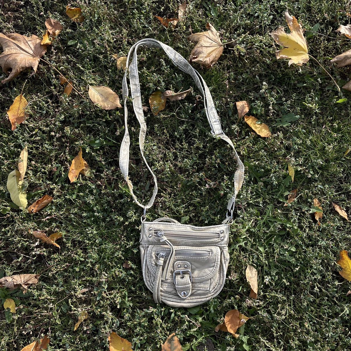 Avant Garde x Vintage 90's Crossbody Bag With Pockets Streetwear, Men's