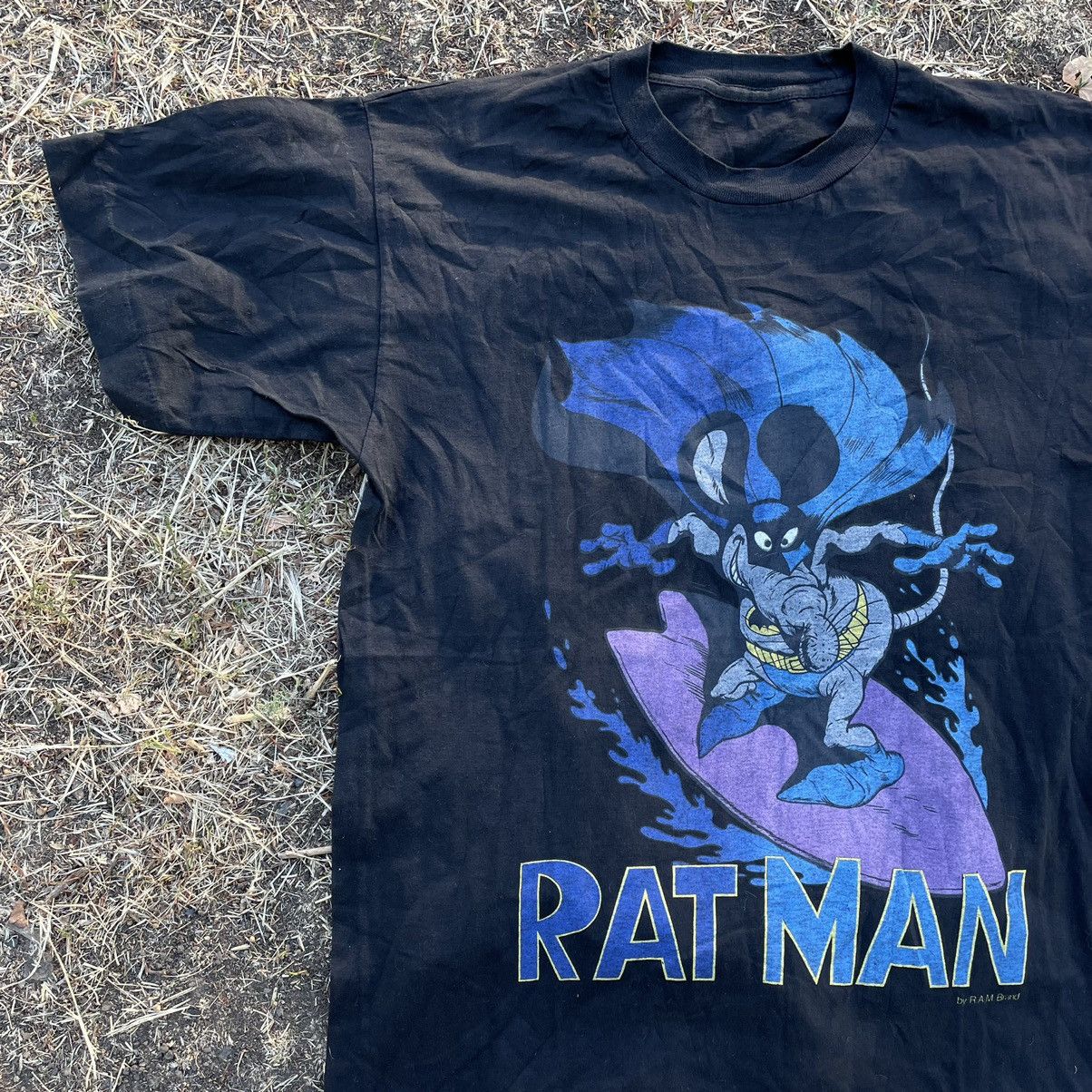 Vintage Vintage 90s RatMan Graphic Tee Sun Faded Grunge Oversized M Size US M / EU 48-50 / 2 - 3 Thumbnail