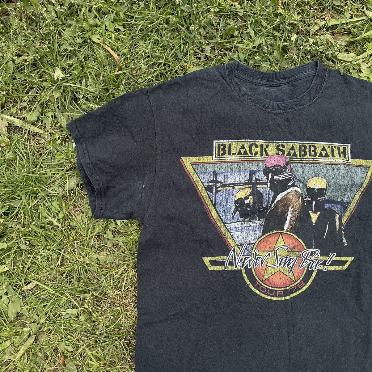 Band Tees Vintage Y2K Black Sabbath Faded Horror Band Print Buymypiece Size US S / EU 44-46 / 1 - 3 Thumbnail