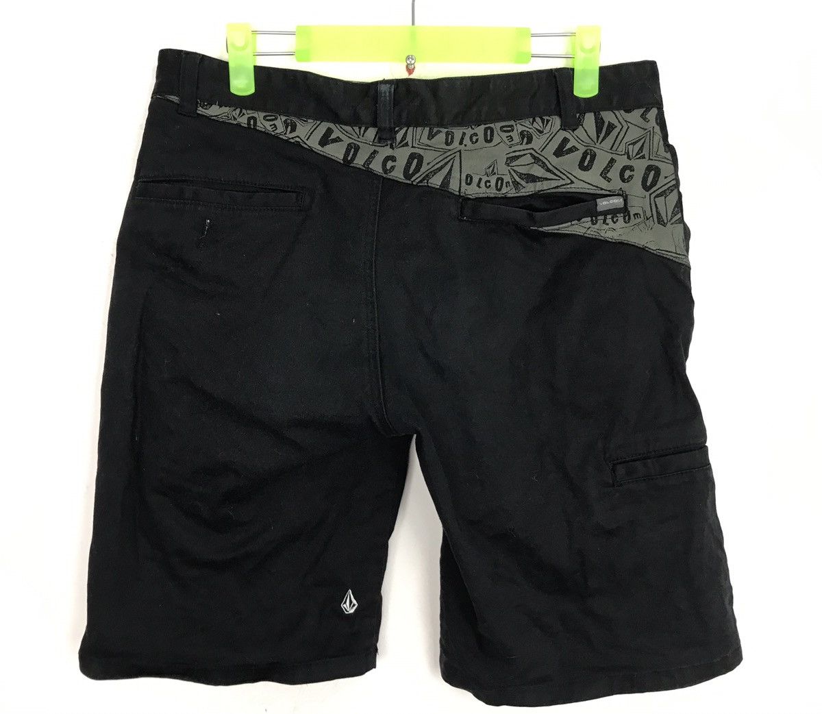Vintage Vintage Volcom Shortpant Streetwear Skate Design Hiking Size US 30 / EU 46 - 2 Thumbnail