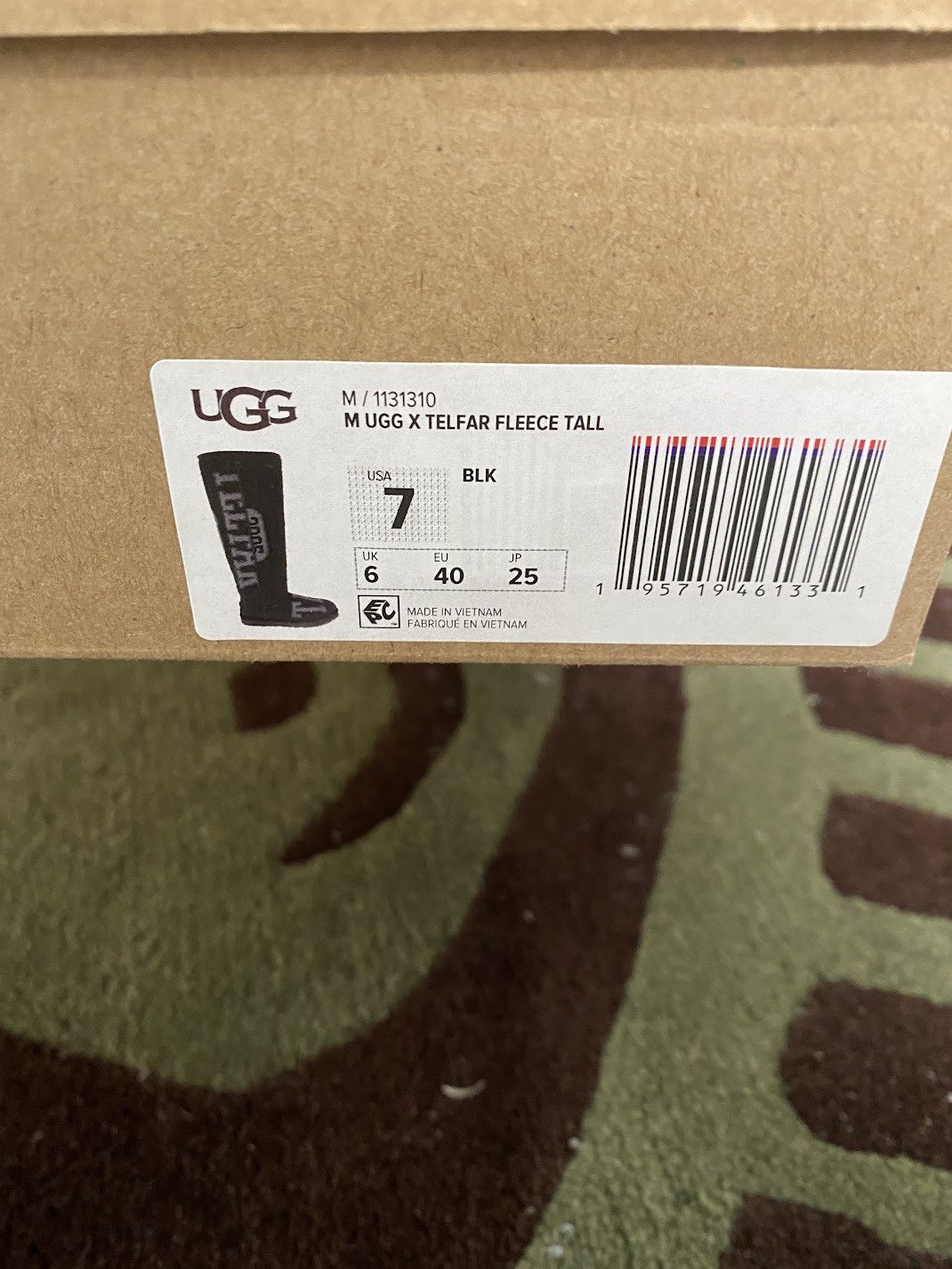 Telfar × Ugg UGG x TELFAR Fleece Tall - Black Knee High Size US 7 / IT 37 - 10 Thumbnail