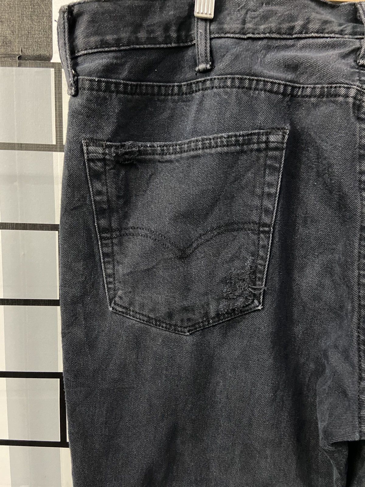 Levi's × Vintage Vintage Levi’s 541 Faded Black Distressed Denim Pants Size US 43 - 14 Thumbnail