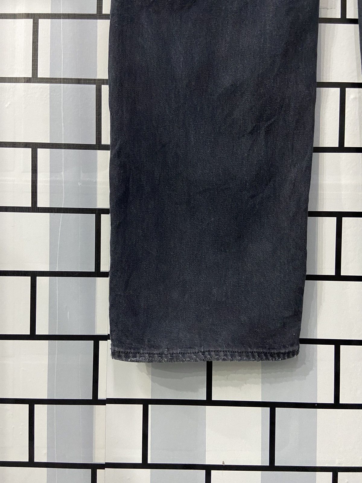 Levi's × Vintage Vintage Levi’s 541 Faded Black Distressed Denim Pants Size US 43 - 10 Thumbnail