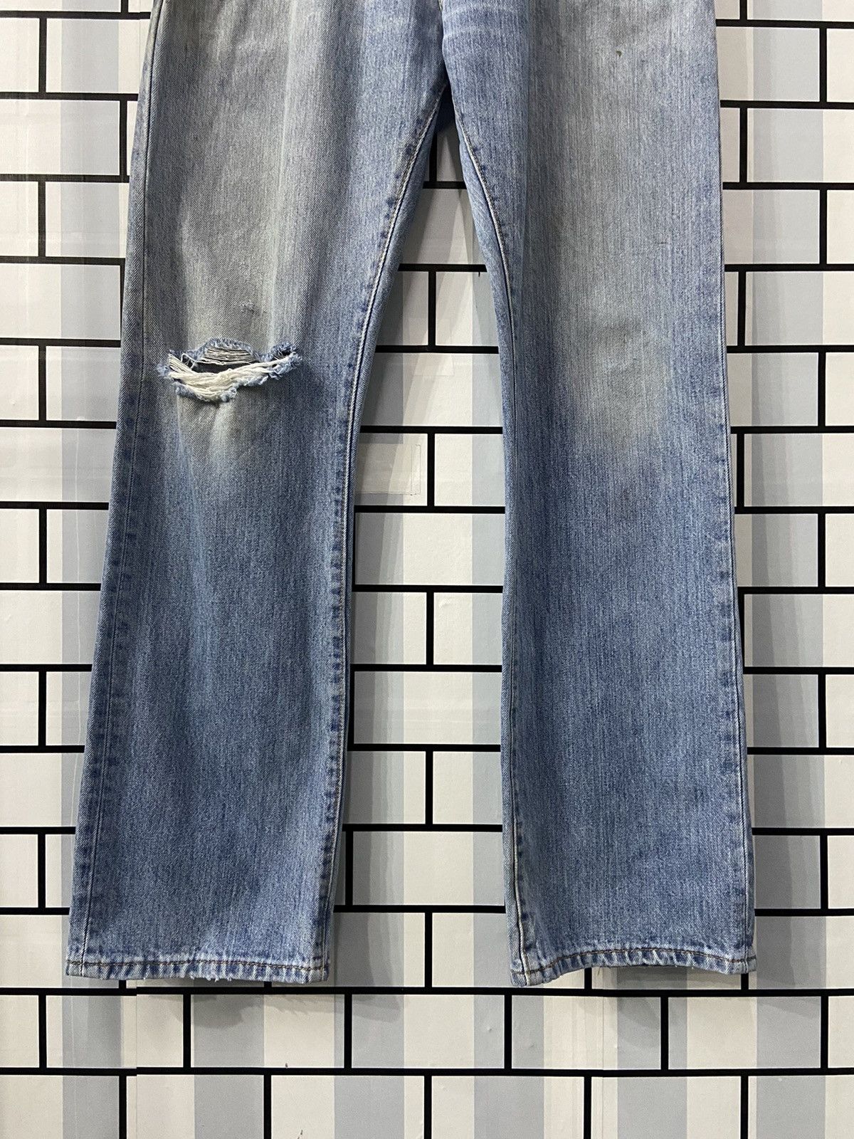 Levi's × Vintage Vintage Levi’s 517 Light Wash Bootcut Distressed Denim Pants Size US 36 / EU 52 - 4 Thumbnail
