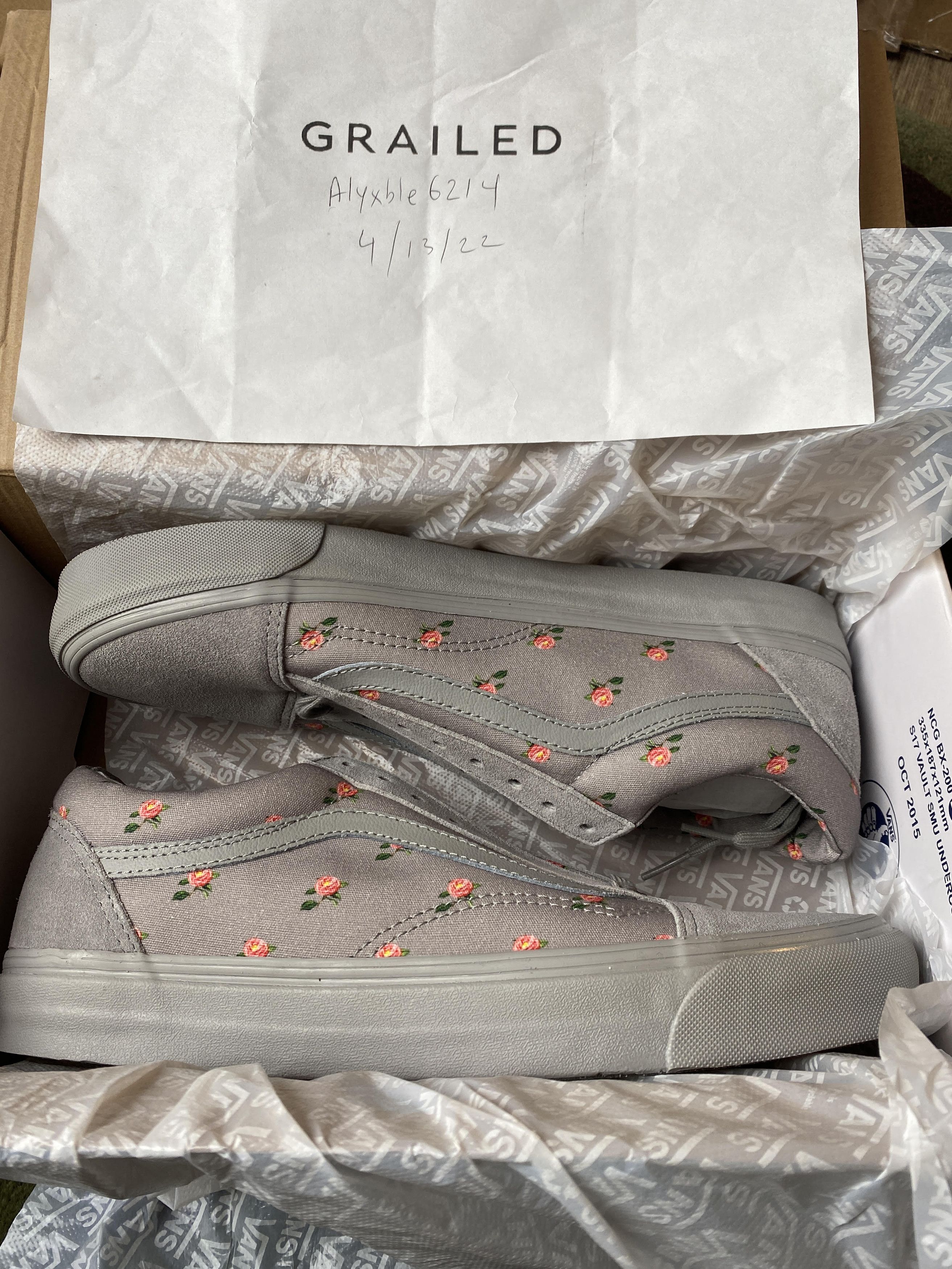 Undercover × Vans VANS VAULT X UNDERCOVER OG OLD SKOOL LX SMALL FLOWERS GREY Size US 11 / EU 44 - 2 Thumbnail