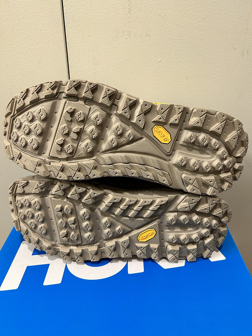 Hoka Hoka One One Tor Ultra Lo Simply Taupe 2022 Gore-tex Size US 9.5 / EU 42-43 - 4 Thumbnail