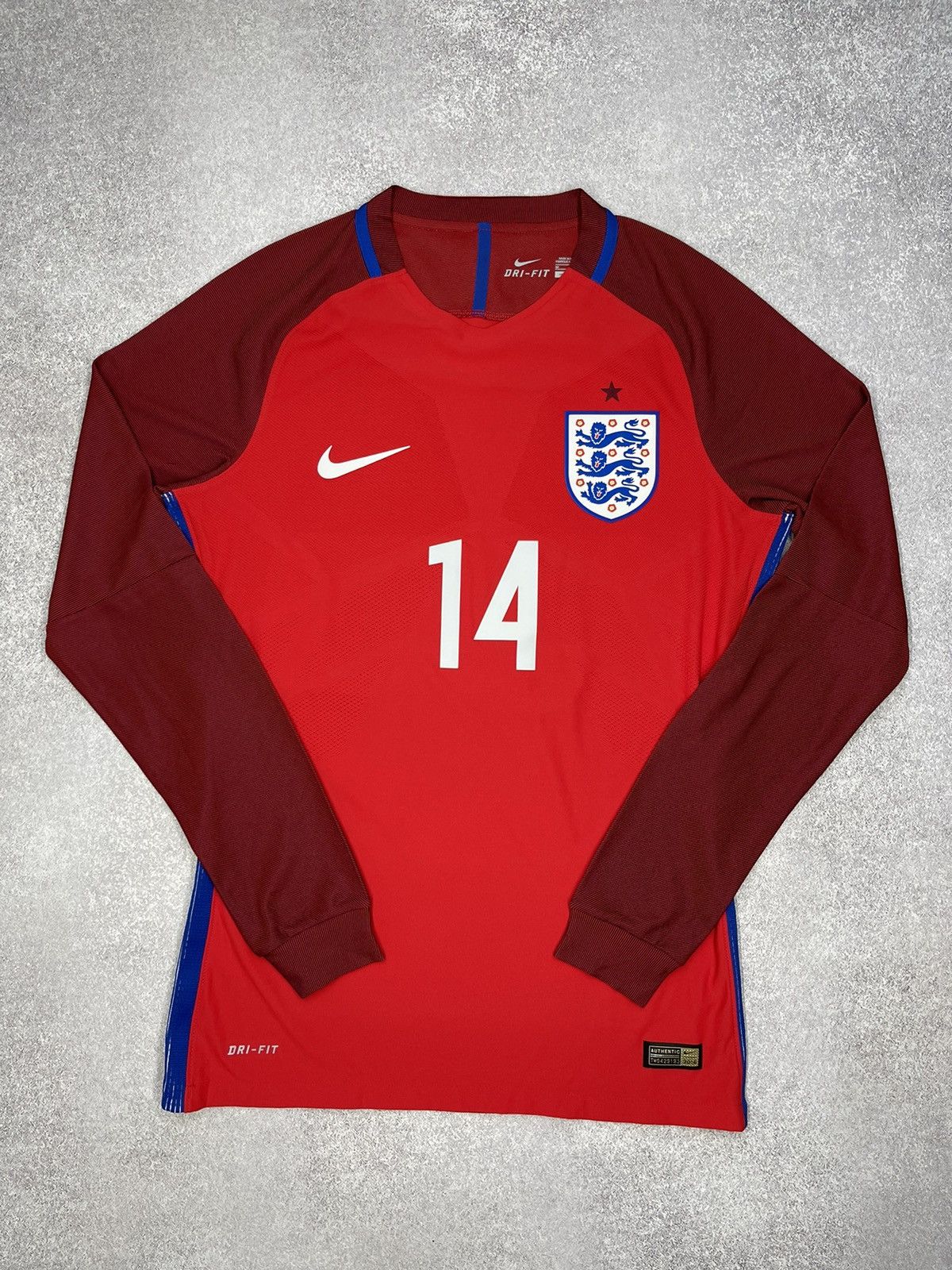 Nike Nike England Henderson 14 2016 Play Jersey Longsleeve Size M Size US M / EU 48-50 / 2 - 2 Thumbnail