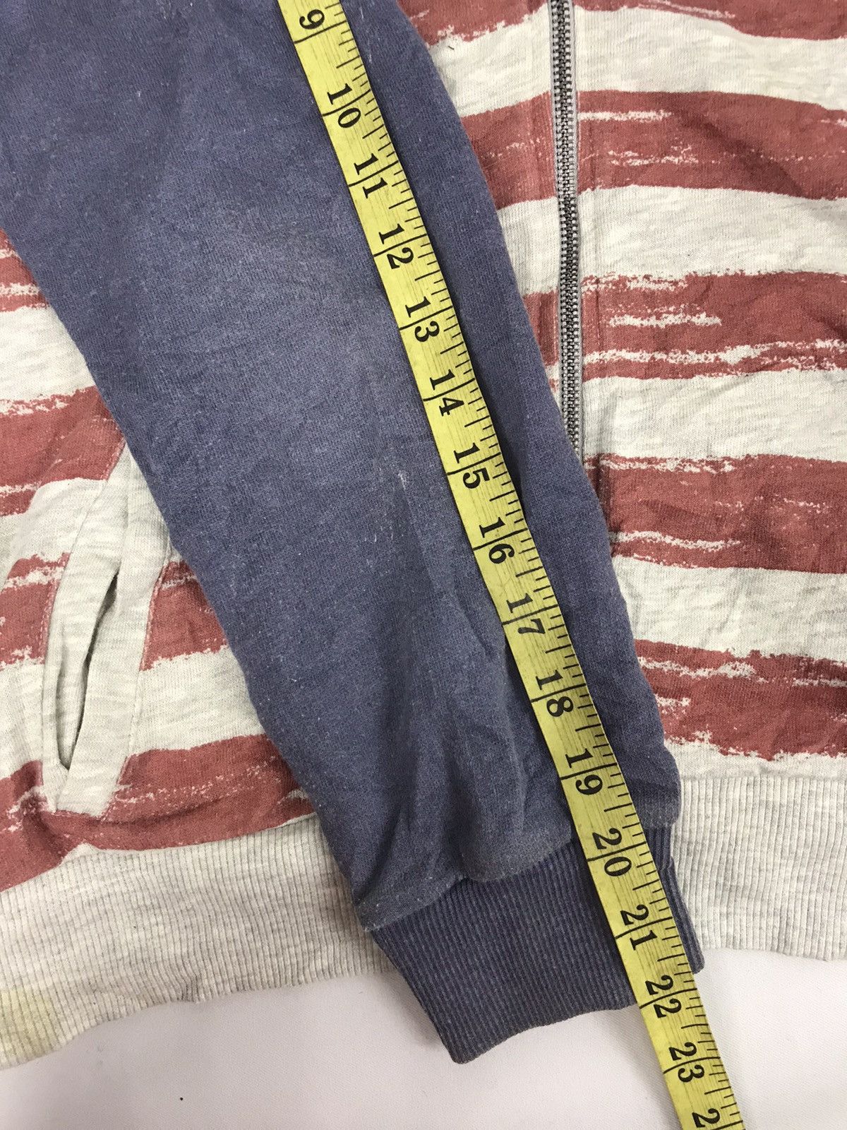 Zara Zara Boys Sweatshirt Hoodies Zipper Style Jacket Brand Size US S / EU 44-46 / 1 - 7 Thumbnail